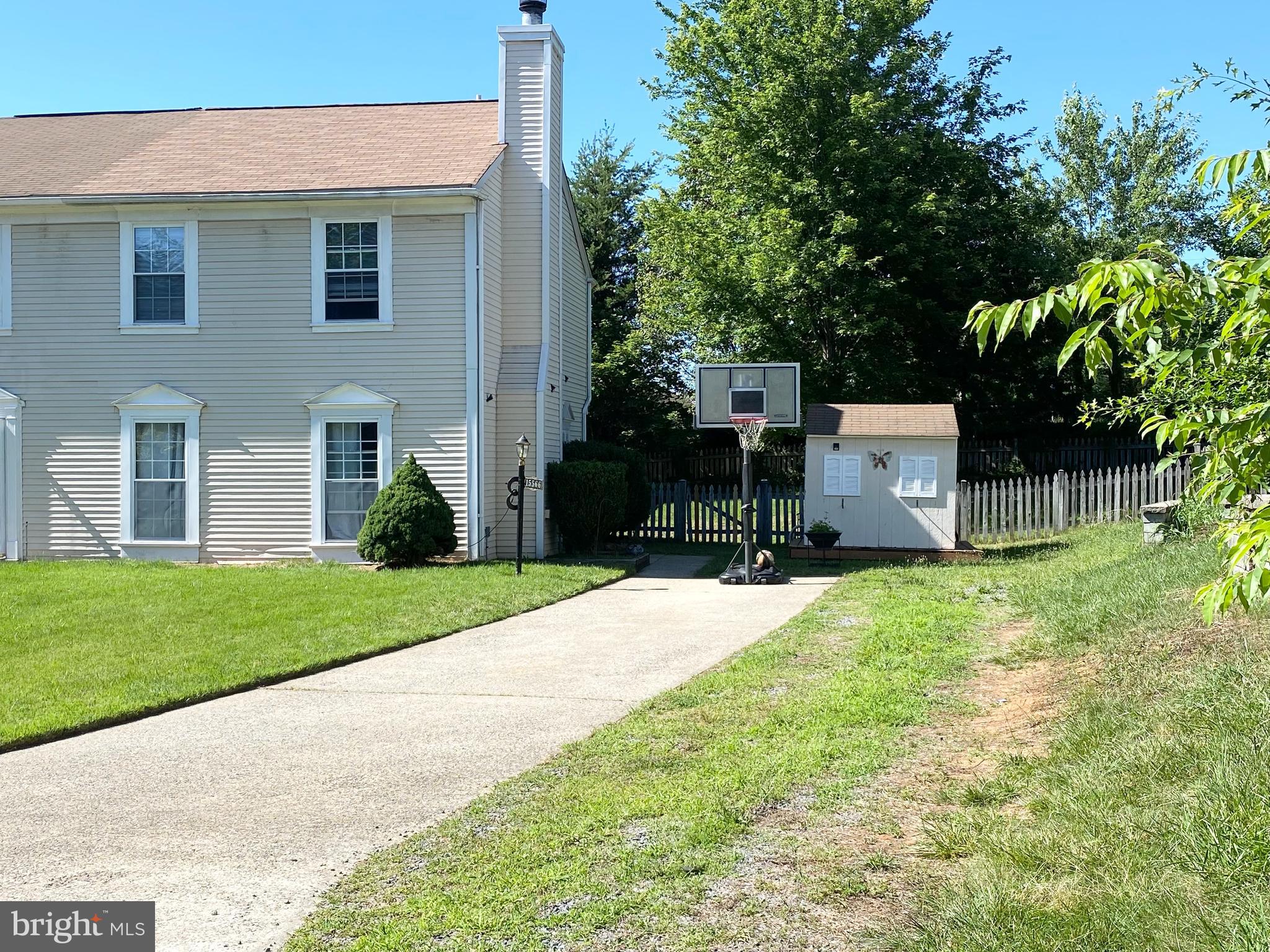 MONTCLAIR/COUNTRY CLUB - Residential