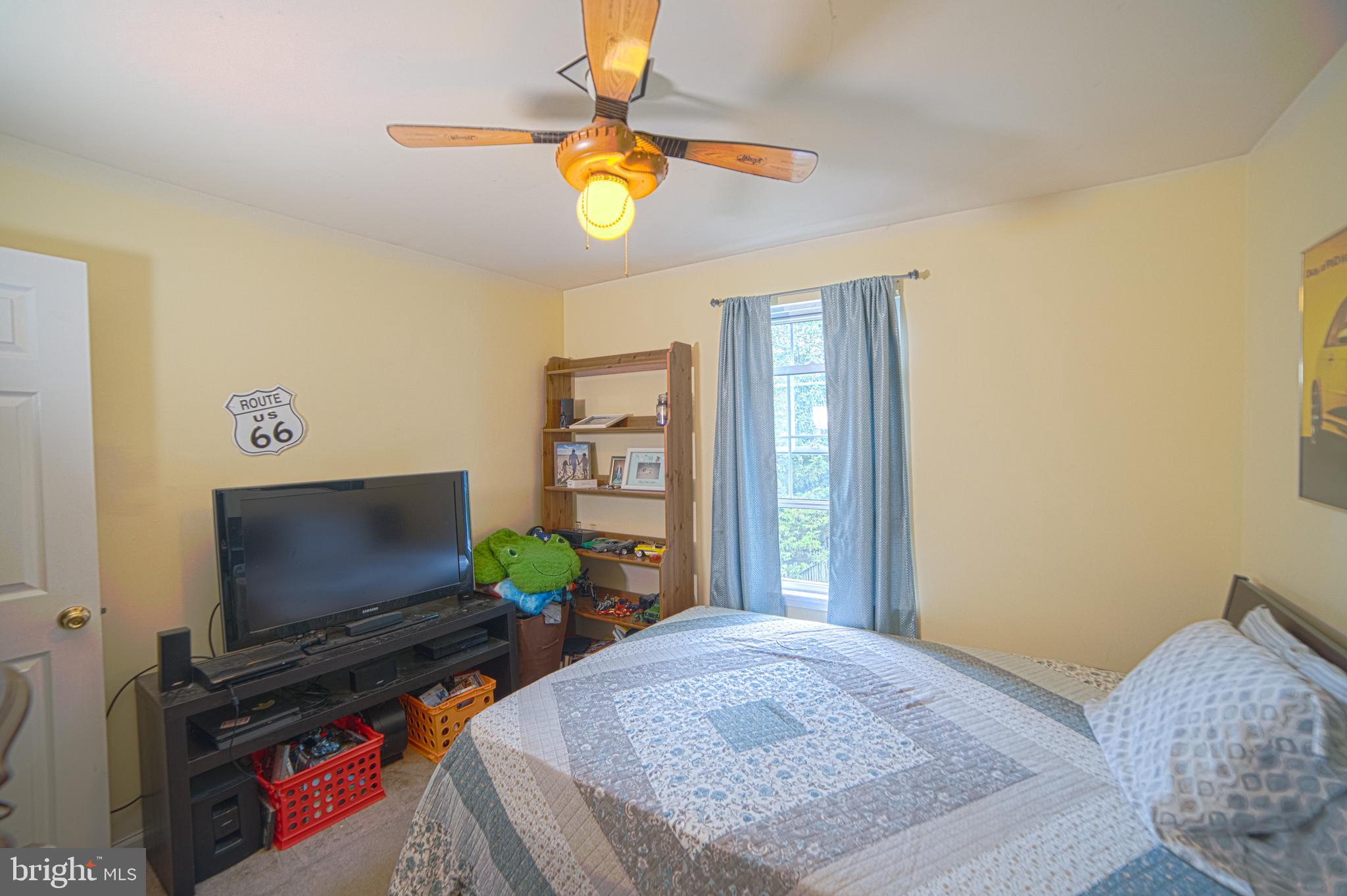 MONTCLAIR/COUNTRY CLUB - Residential