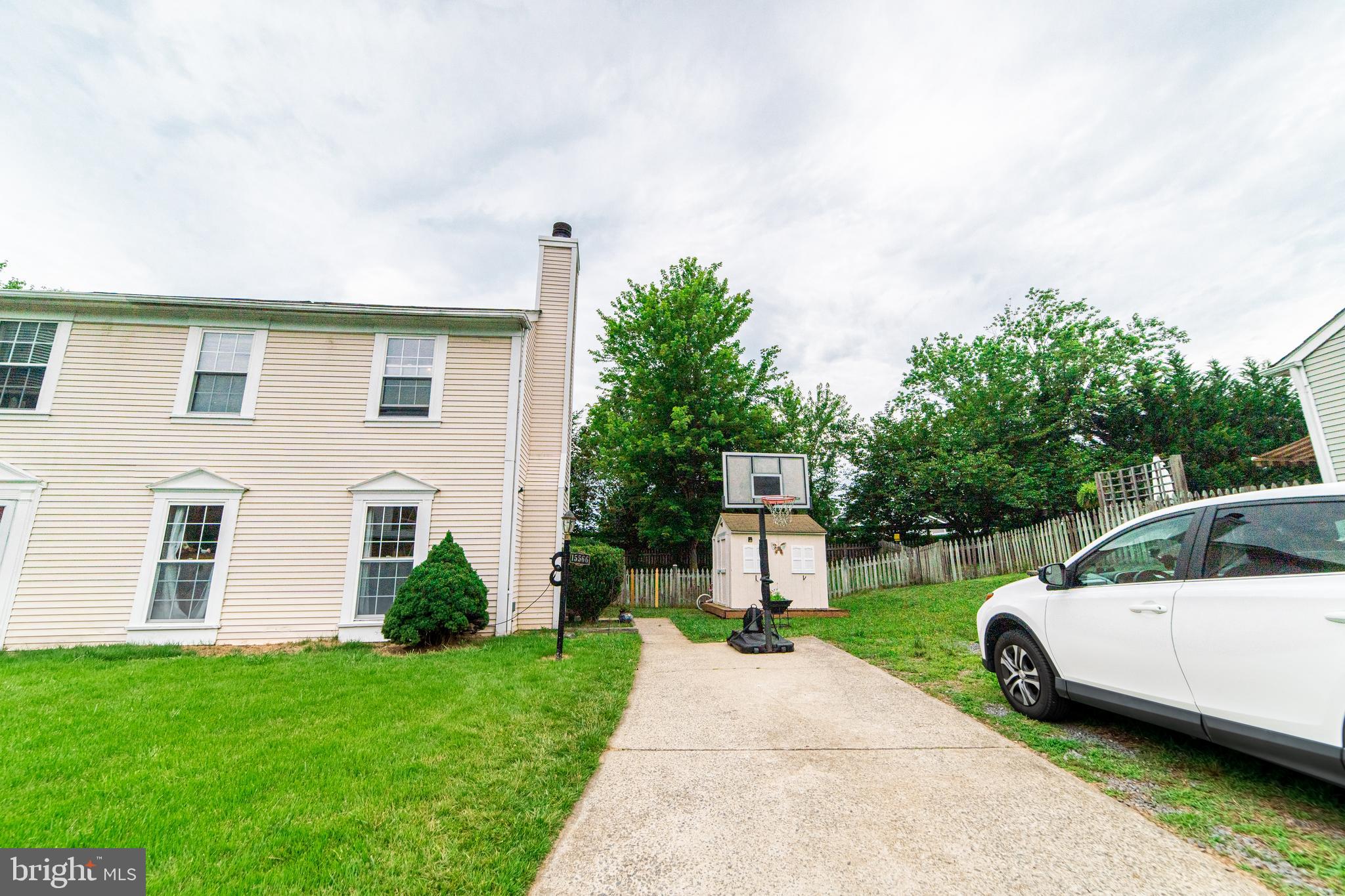 MONTCLAIR/COUNTRY CLUB - Residential