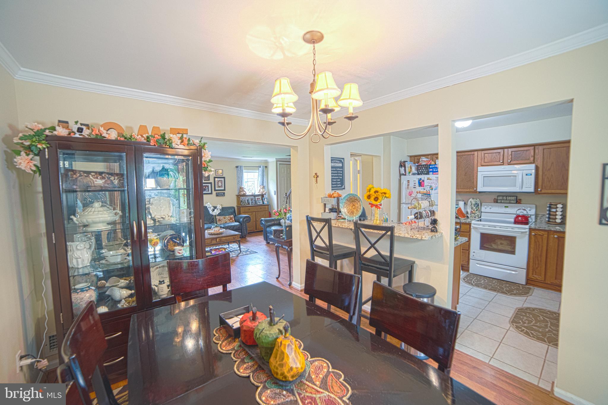 MONTCLAIR/COUNTRY CLUB - Residential