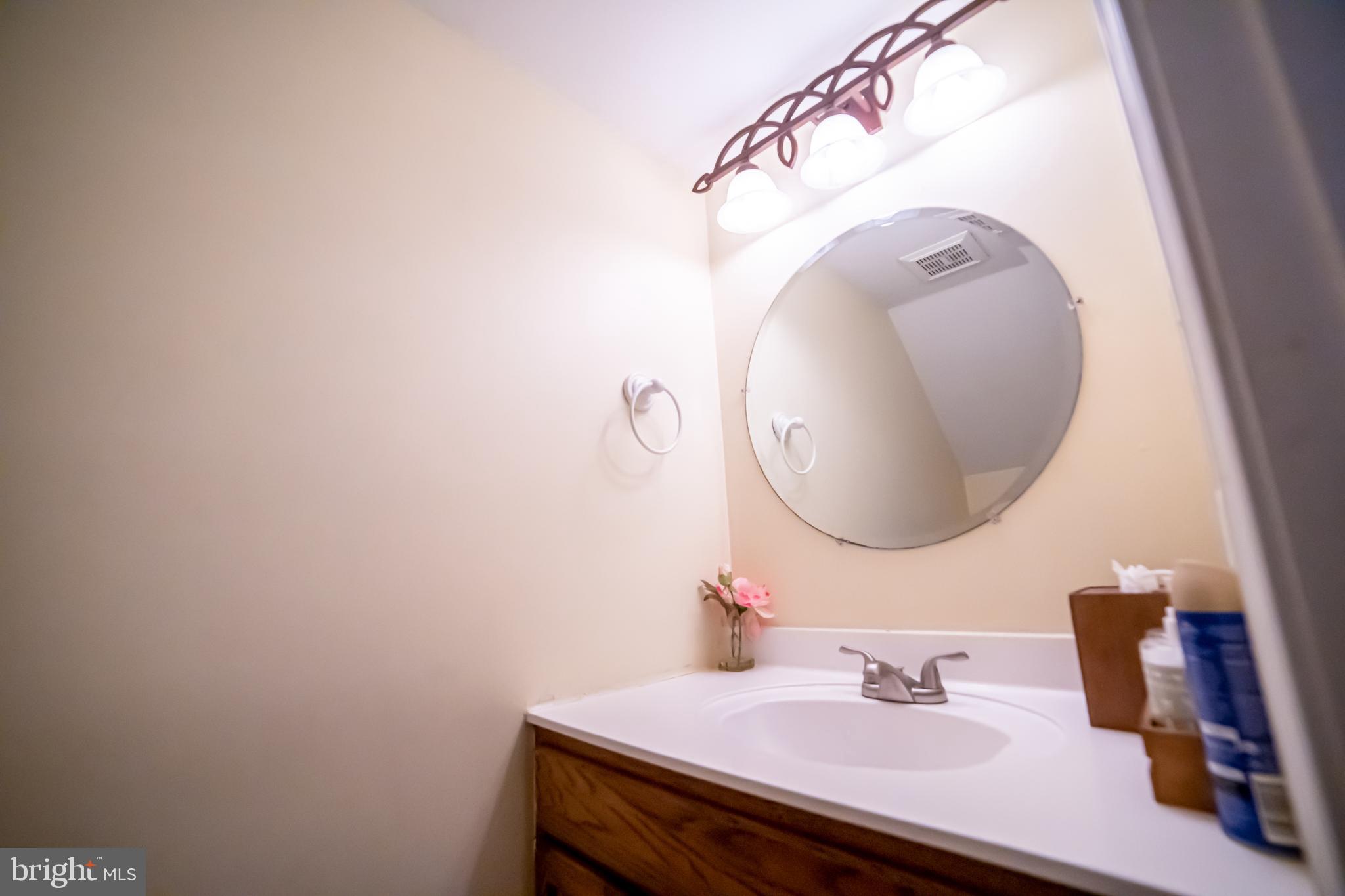 MONTCLAIR/COUNTRY CLUB - Residential