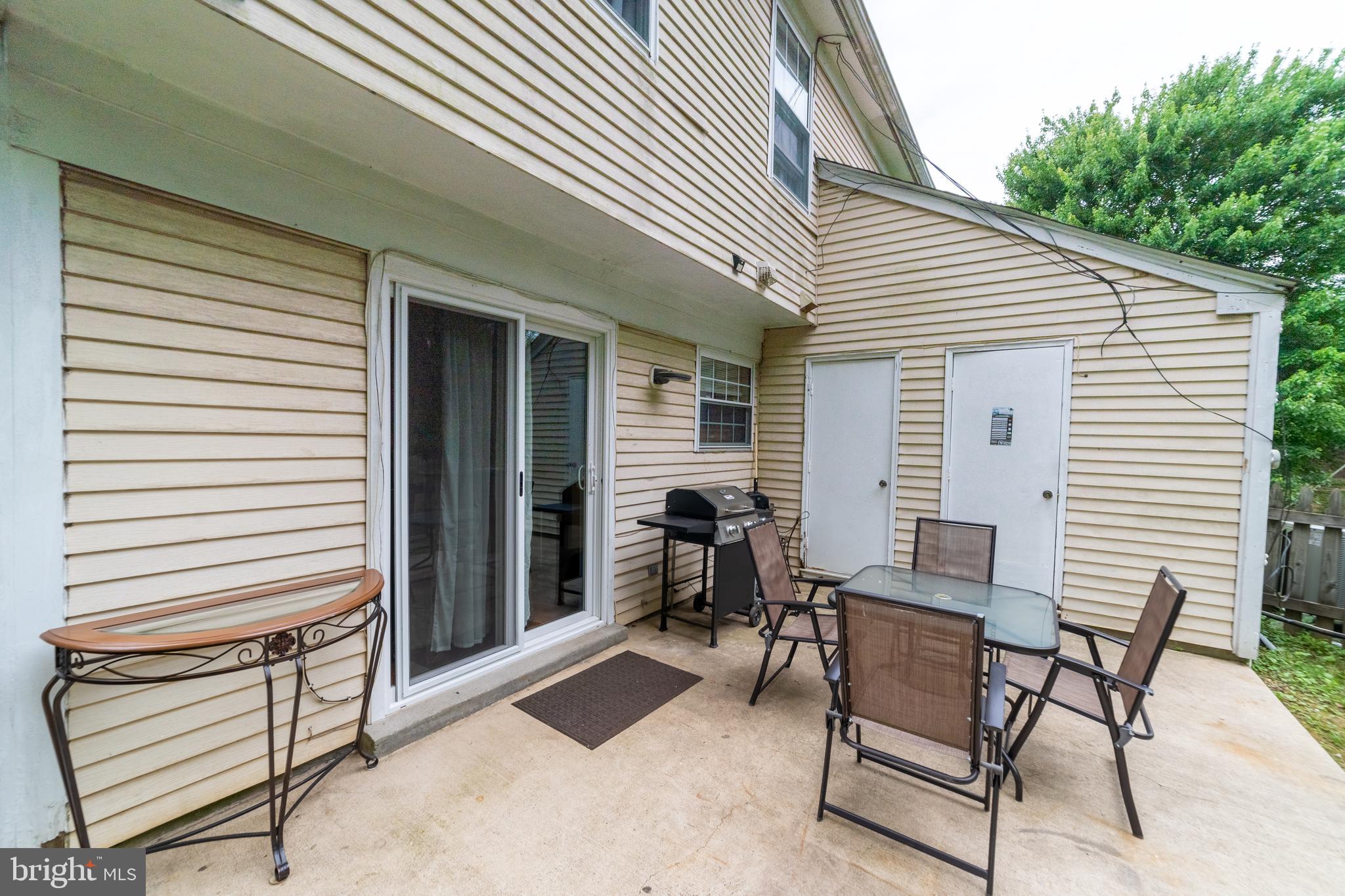 MONTCLAIR/COUNTRY CLUB - Residential