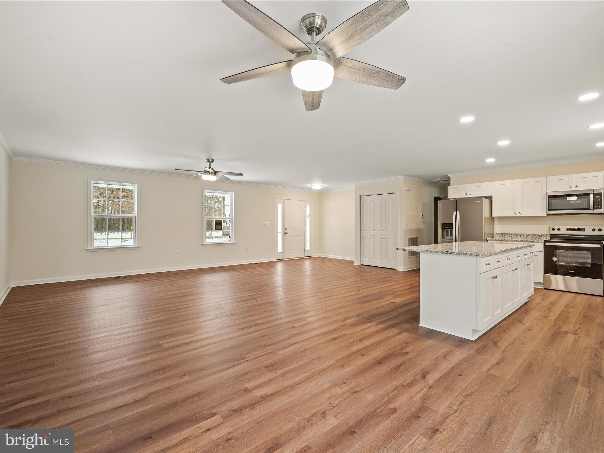 REYNOLDS ESTATES - Residential