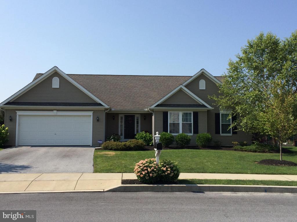 Immaculate 1st Floor Living Well-maintainedHome Ready to move in,3 Bedrms, 3 Full Baths,Large Master Bedrm w/ Bath,Large Kitchen w/ Dining Area Great for Entertaining,Open Floor Plan w/ Lots of Light,Gas Fireplace, Breakfast bar, Many Upgrades and Plenty of Room for Entertaining,Full Finished Lower Level,Office/Bonus Room,Great Man Cave,Full Bath,2 Car Garage, A Must See.