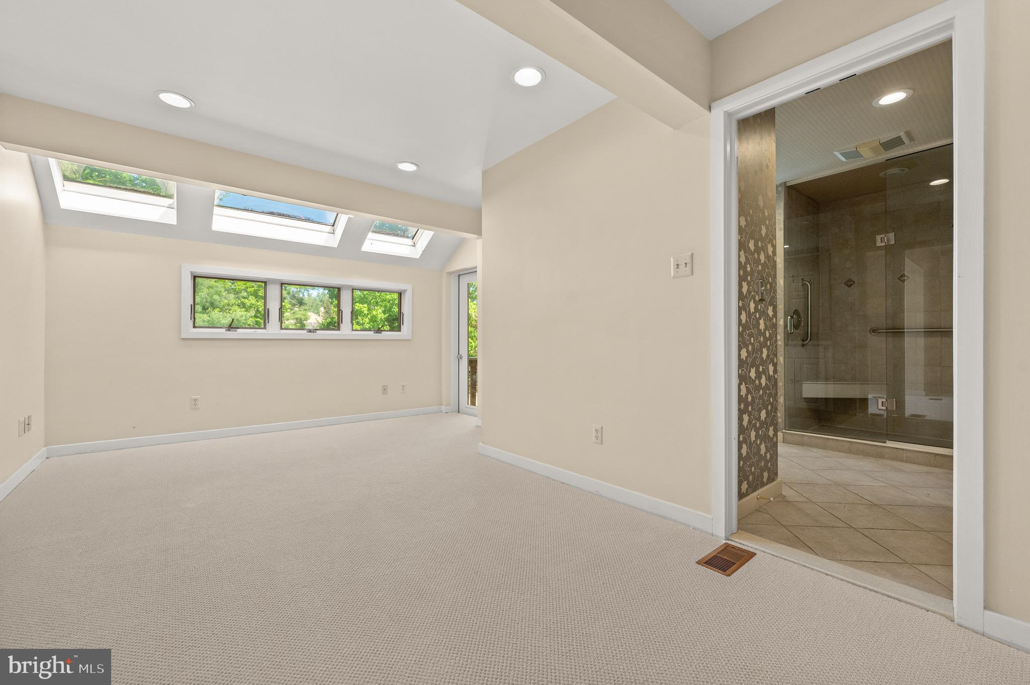 HERMITAGE - Residential