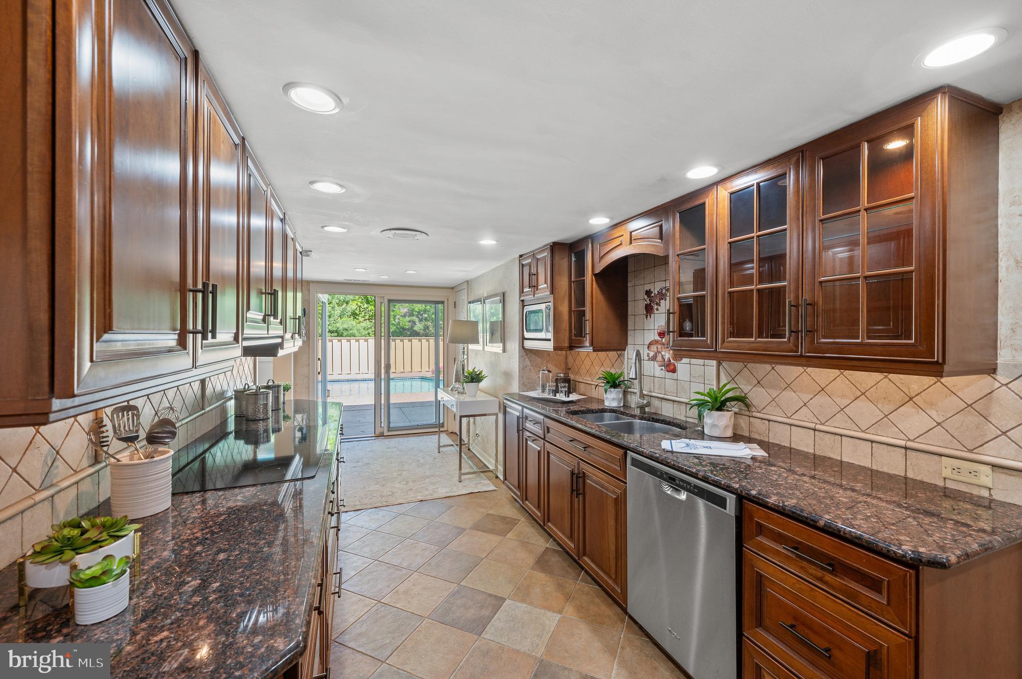 HERMITAGE - Residential