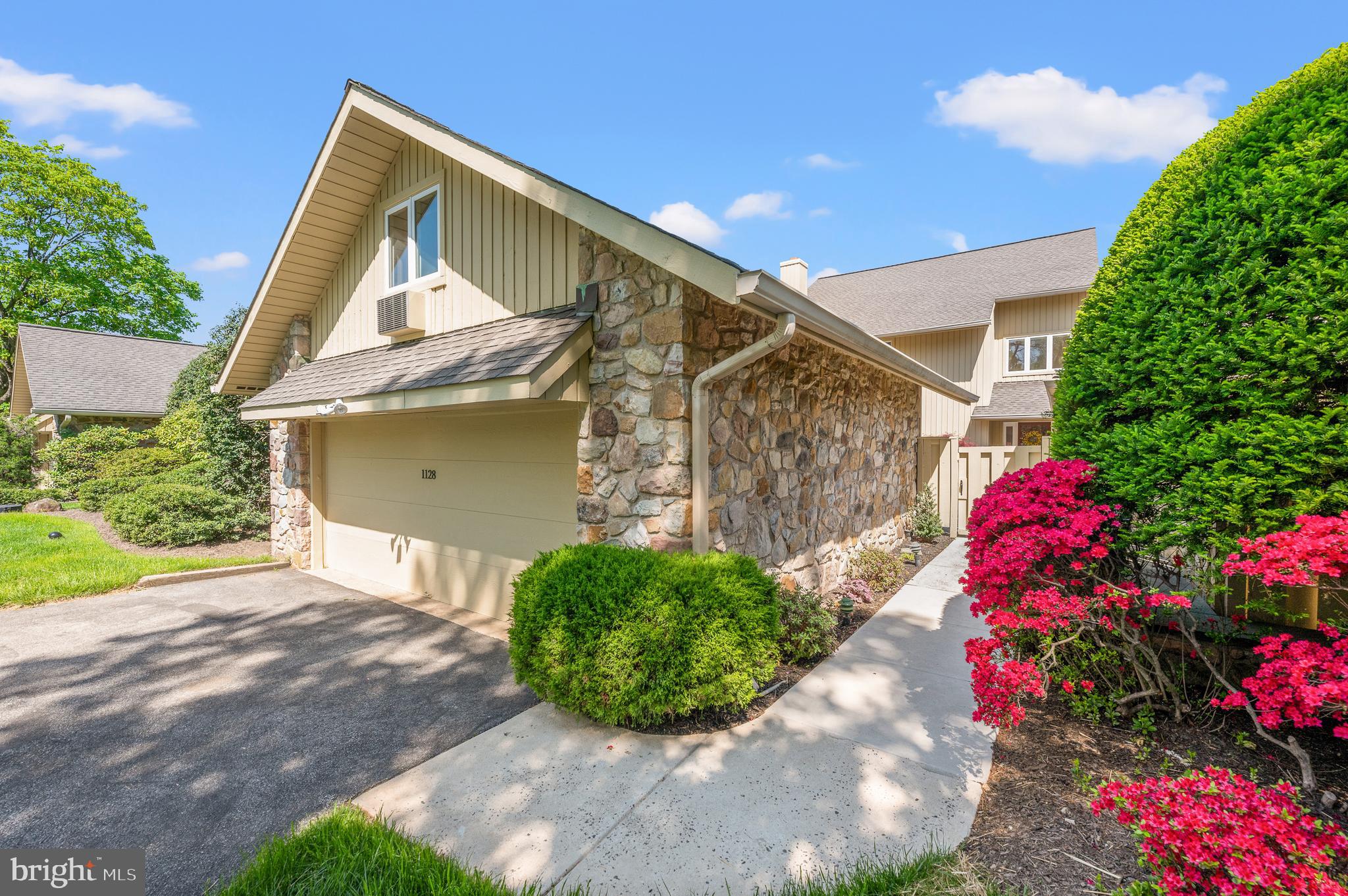 HERMITAGE - Residential