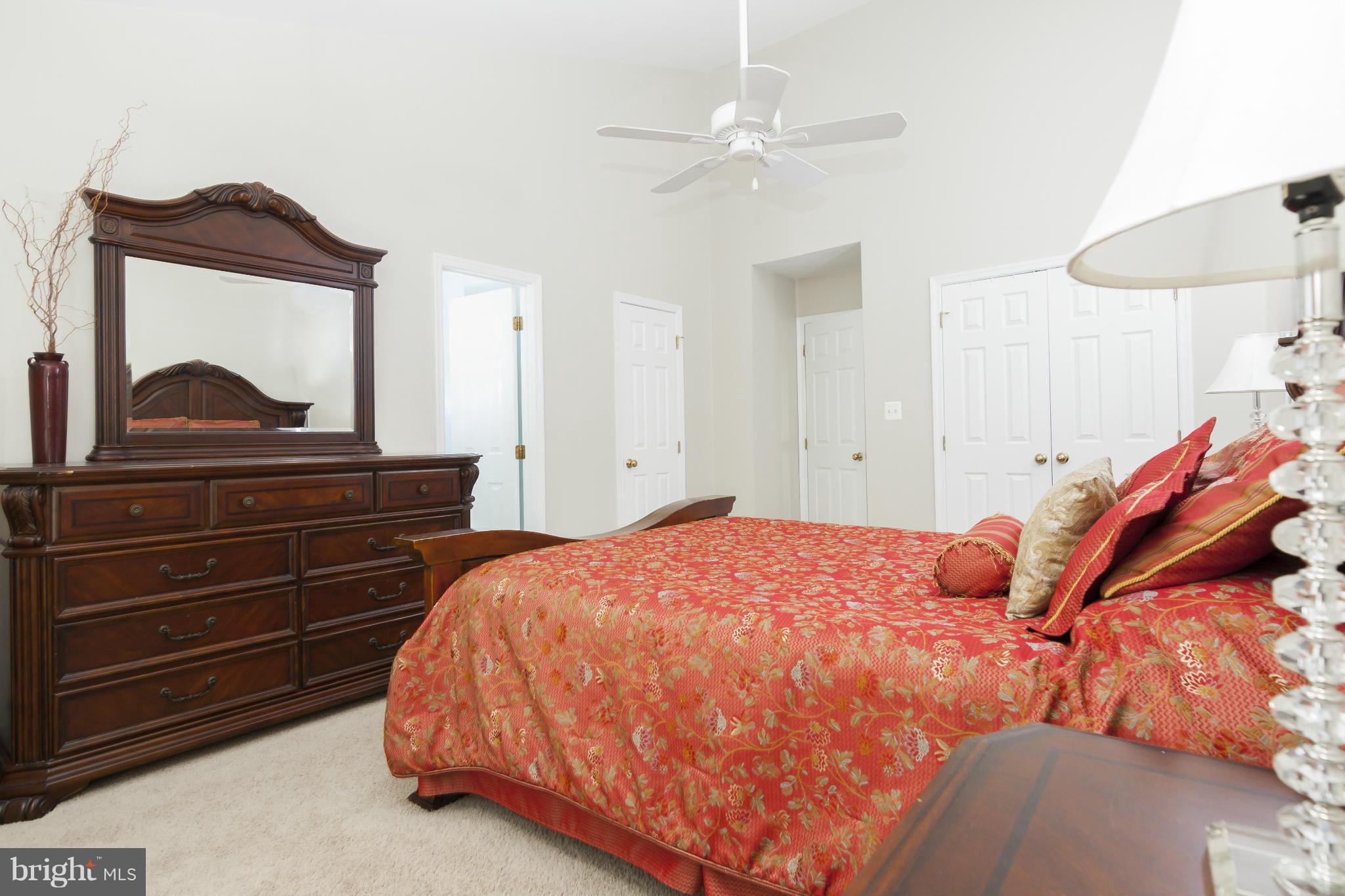 SIGNATURE AT BROADLANDS - Residential