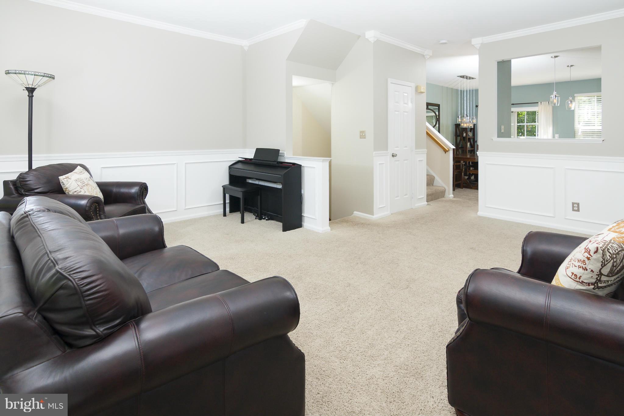 SIGNATURE AT BROADLANDS - Residential