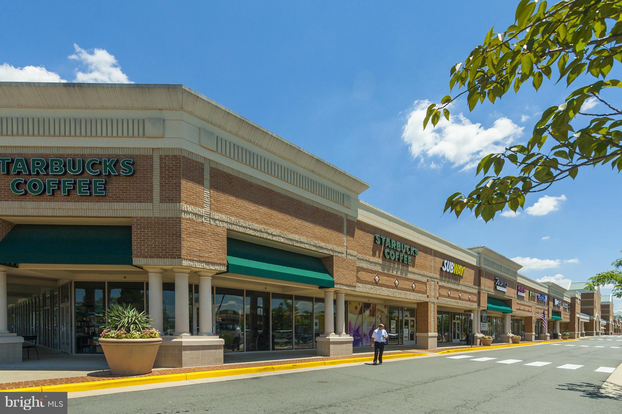 SIGNATURE AT BROADLANDS - Residential