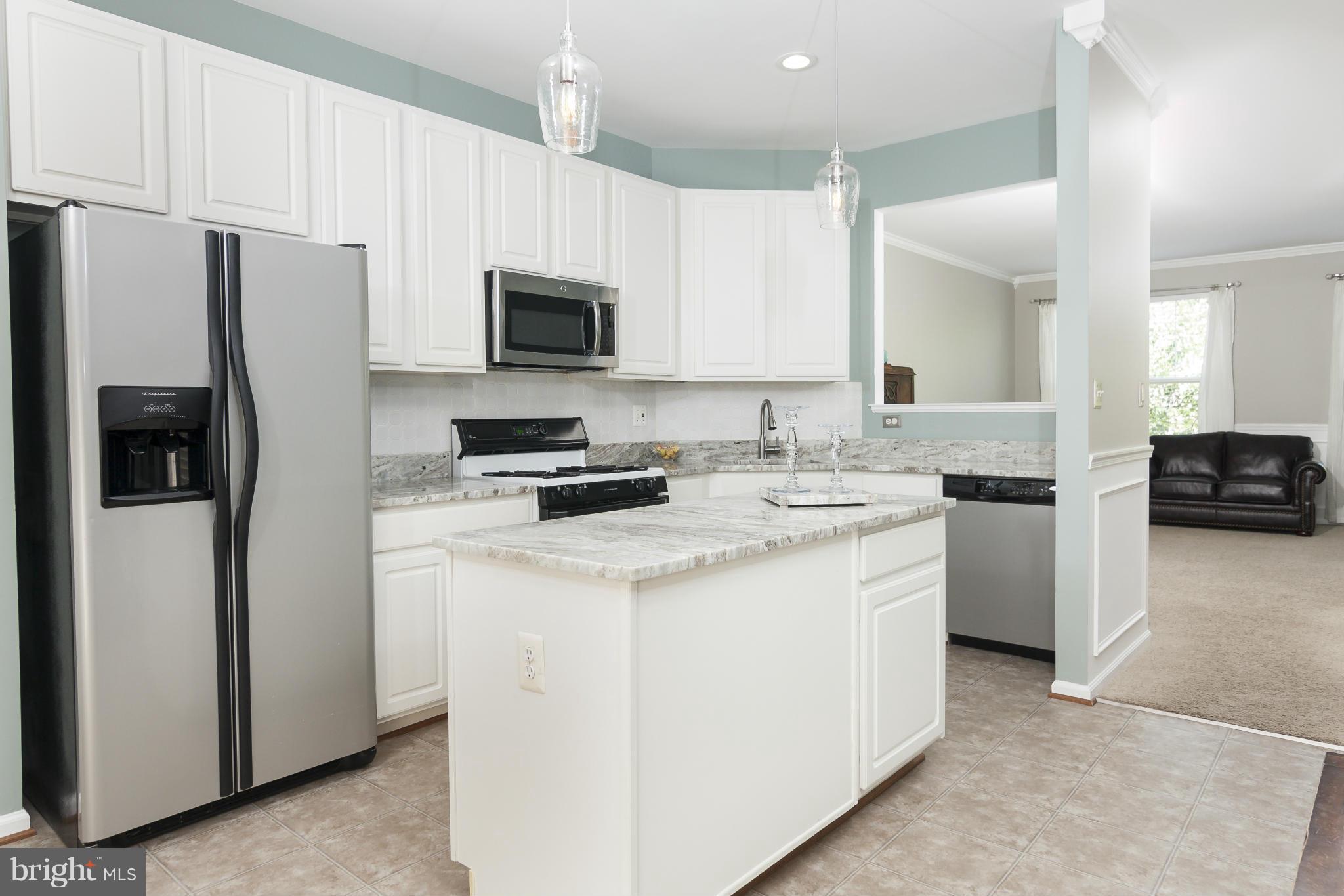 SIGNATURE AT BROADLANDS - Residential