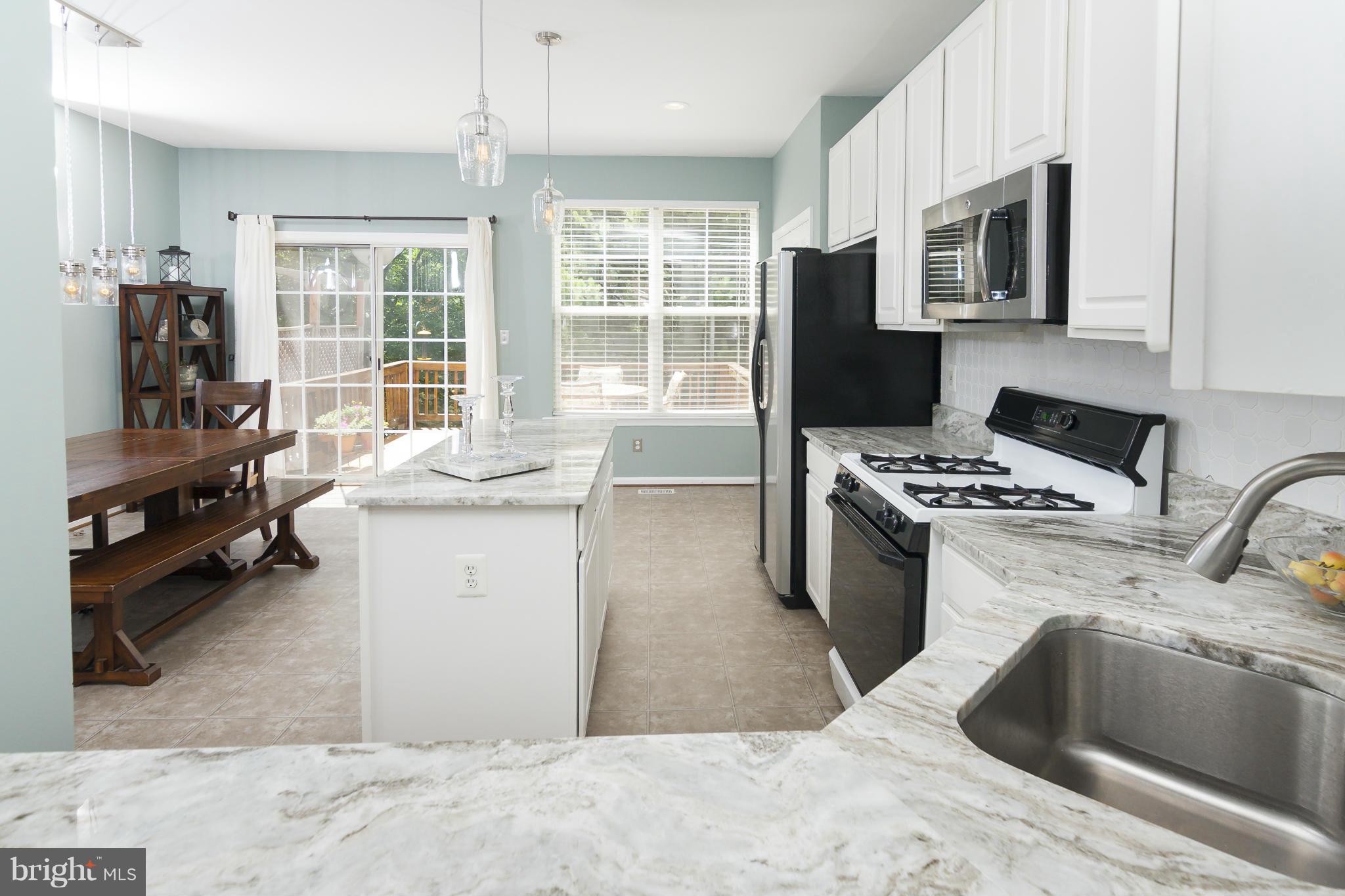 SIGNATURE AT BROADLANDS - Residential