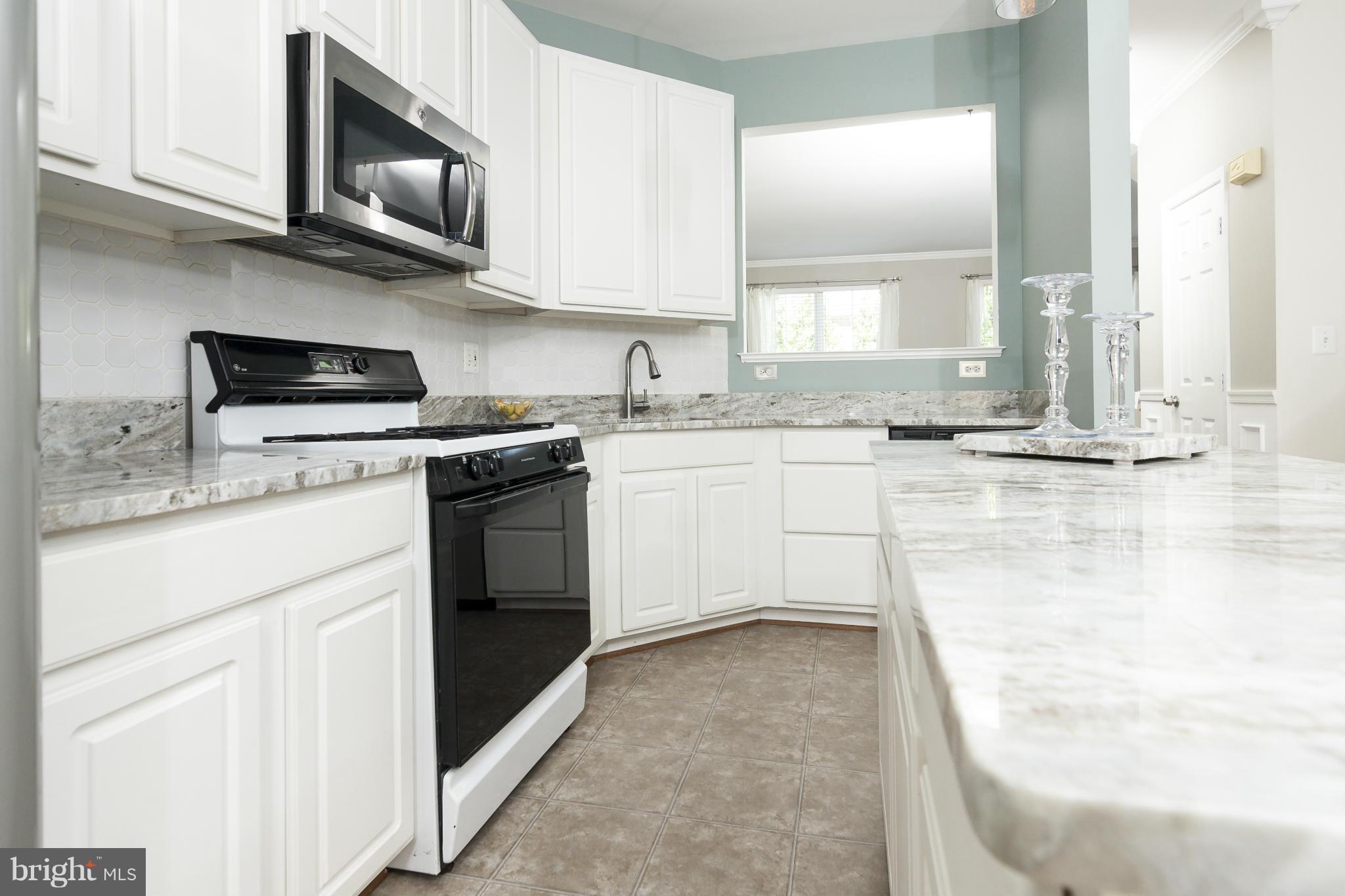 SIGNATURE AT BROADLANDS - Residential