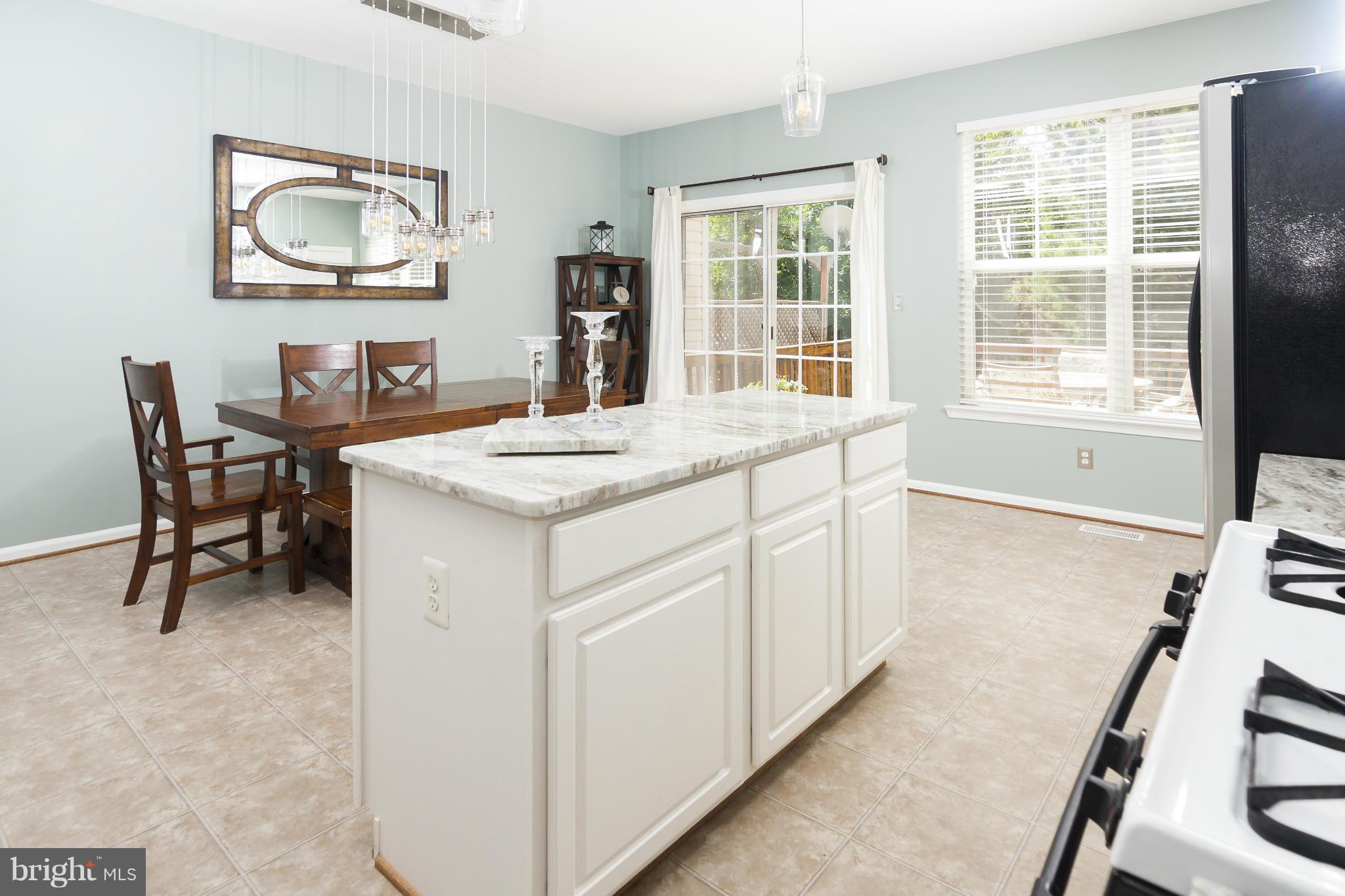 SIGNATURE AT BROADLANDS - Residential