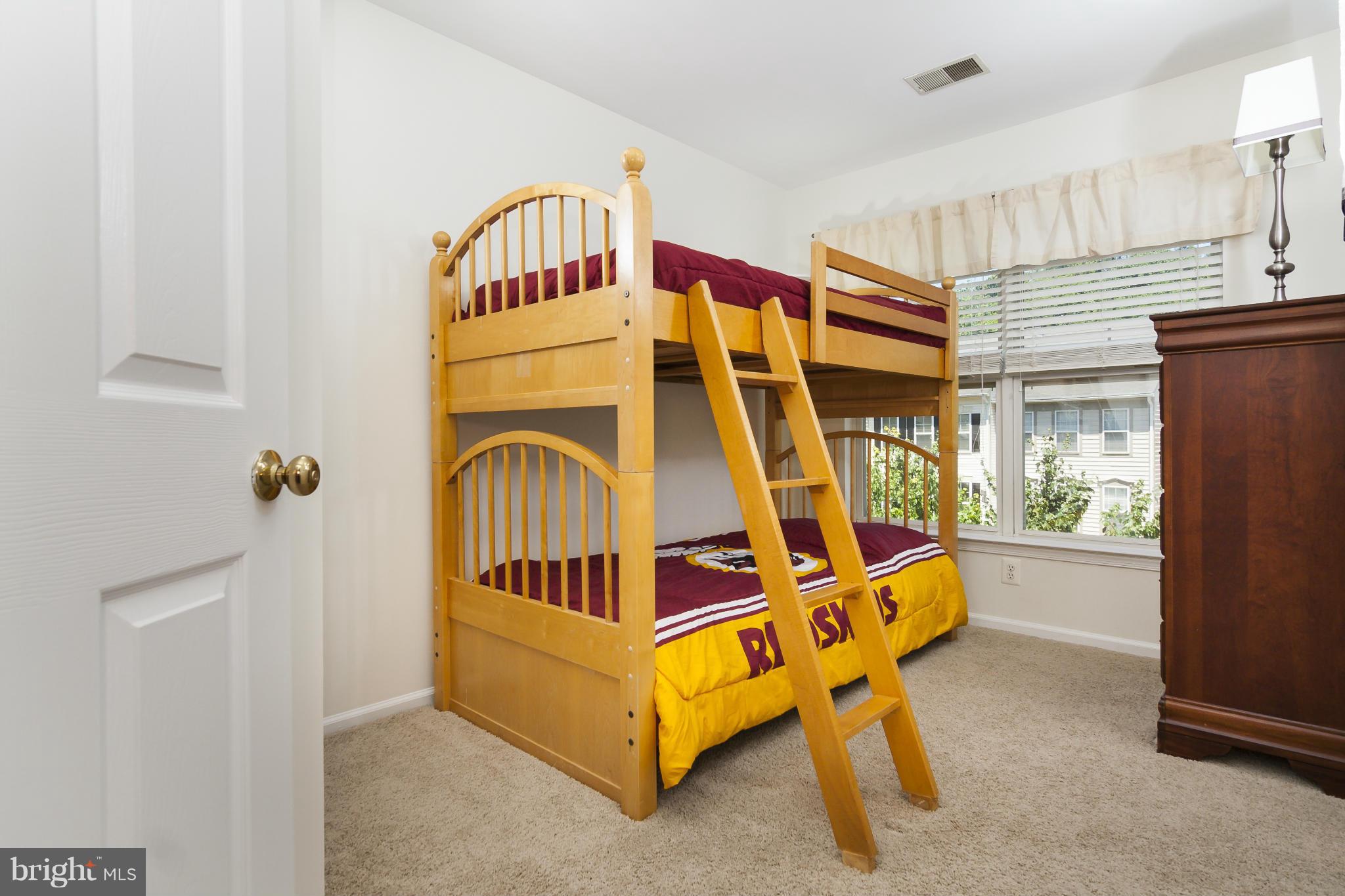 SIGNATURE AT BROADLANDS - Residential