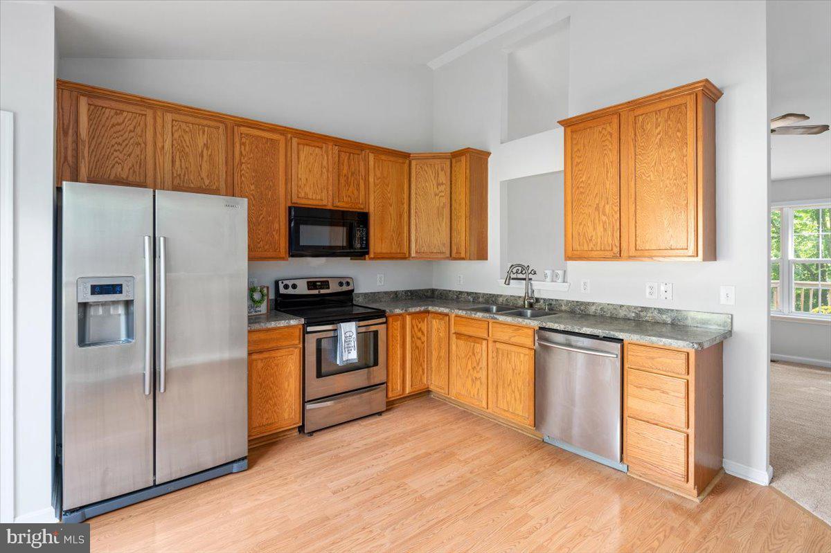 LAKE LAND OR - Residential