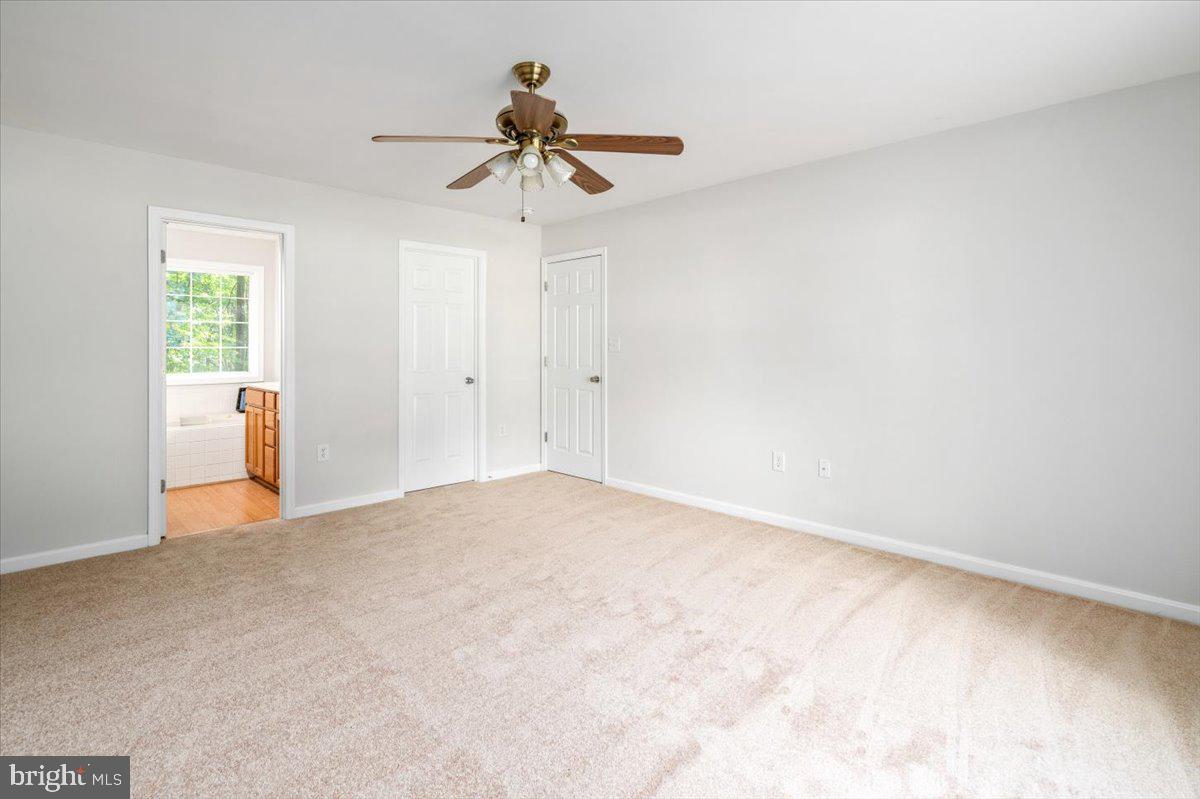 LAKE LAND OR - Residential