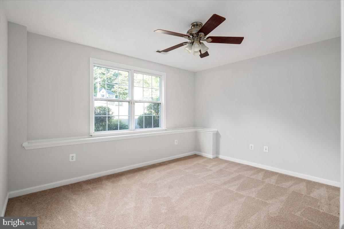 LAKE LAND OR - Residential