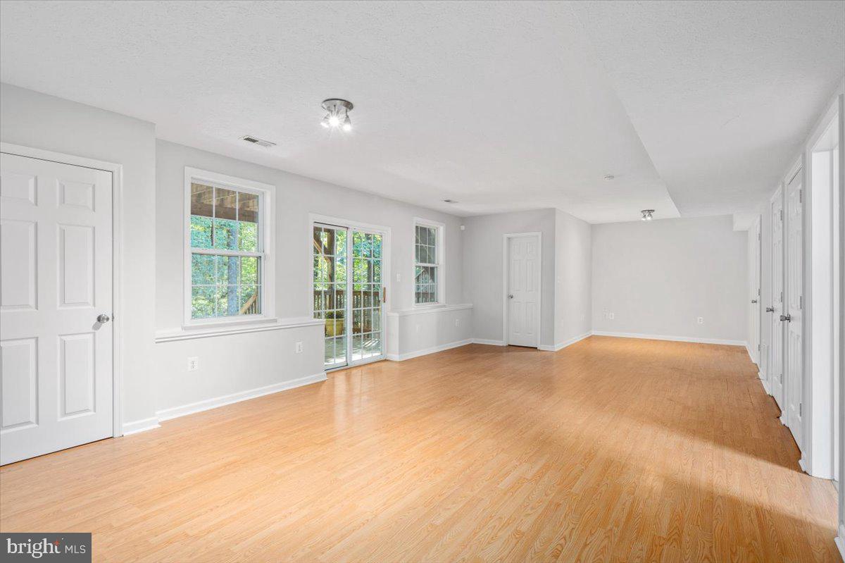 LAKE LAND OR - Residential