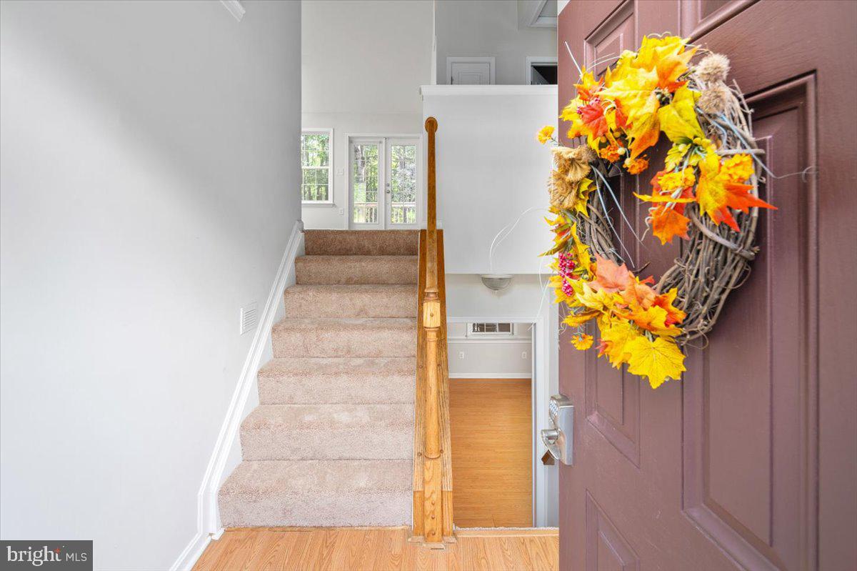 LAKE LAND OR - Residential