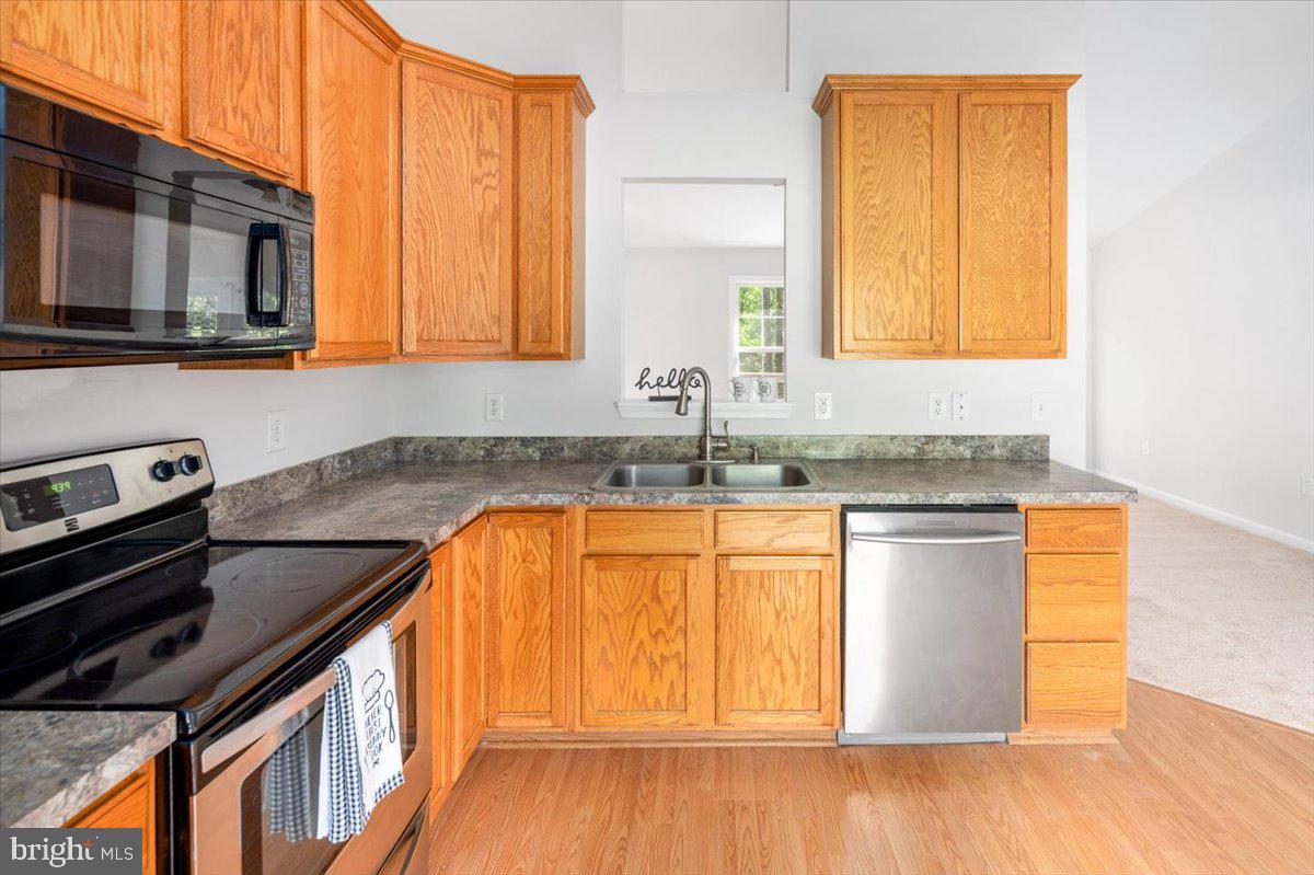 LAKE LAND OR - Residential