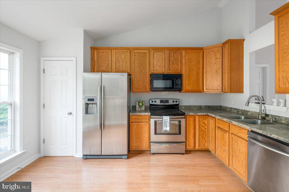 LAKE LAND OR - Residential