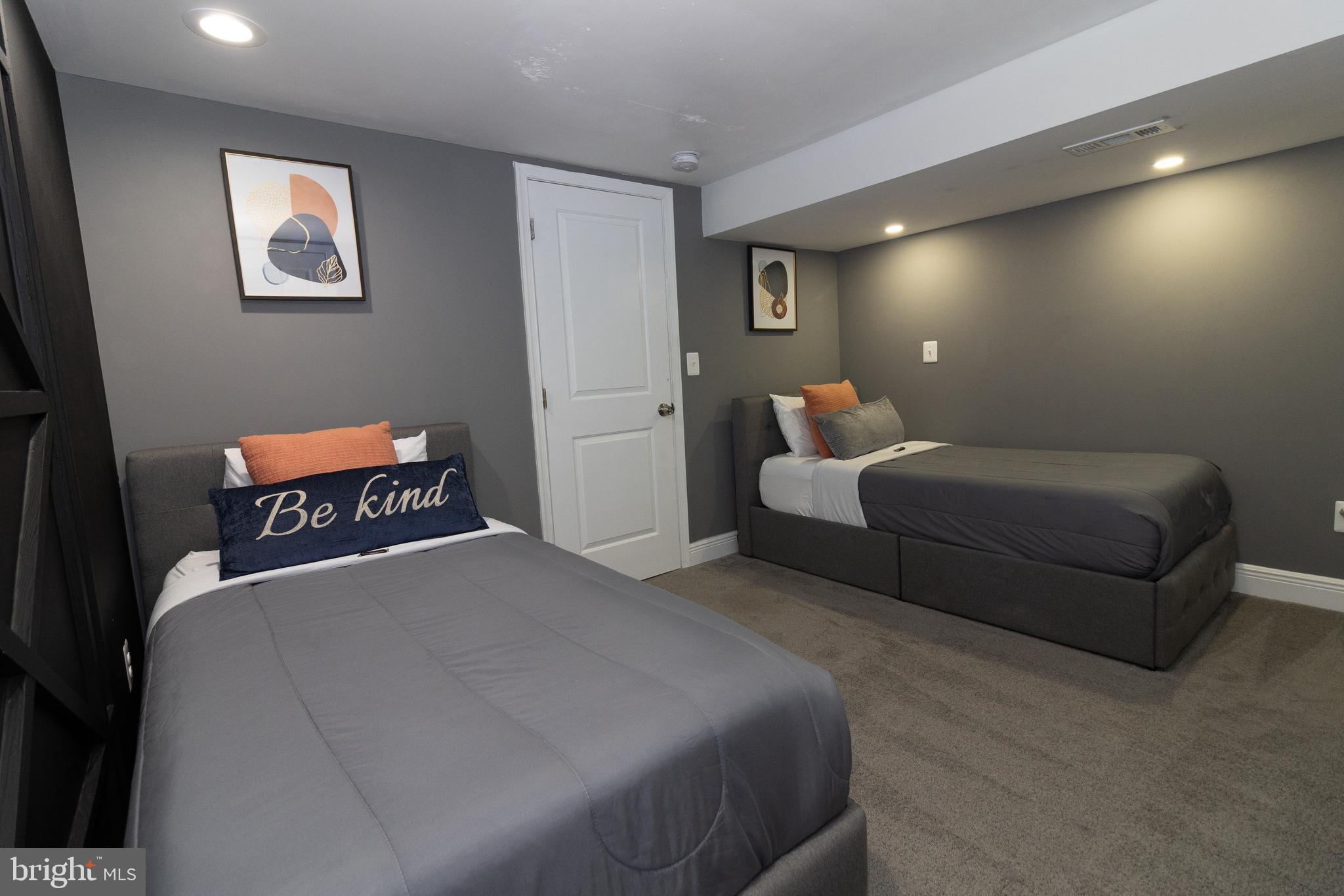 GLASSMANOR - Residential