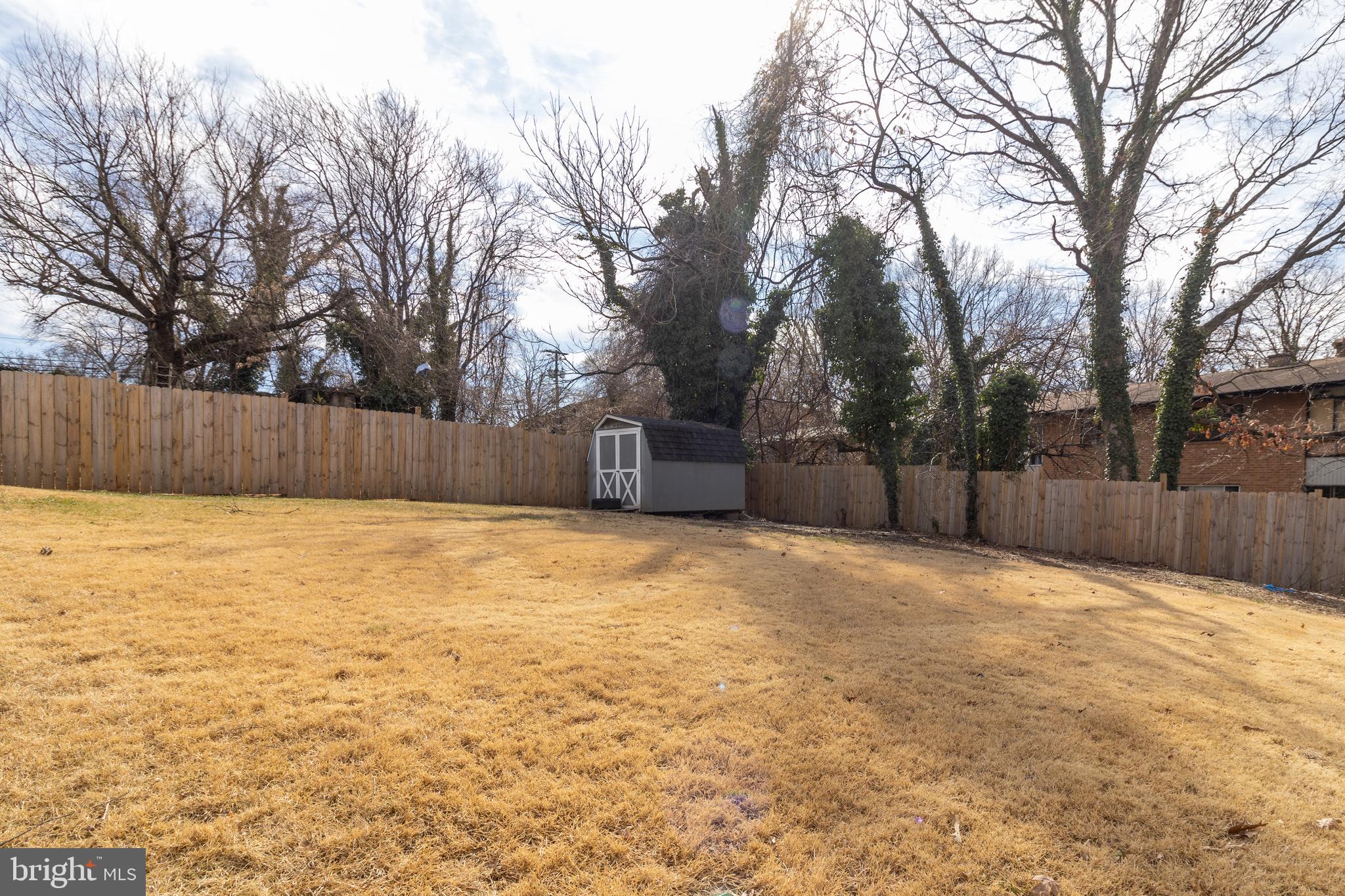 GLASSMANOR - Residential