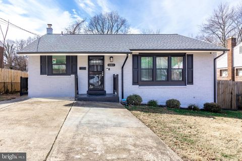 5303 KENMONT ROAD OXON HILL MD 20745