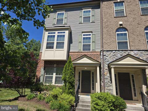 Townhouse For Sale - 7415 Tennison Lane<br/> HANOVER, MD 21076