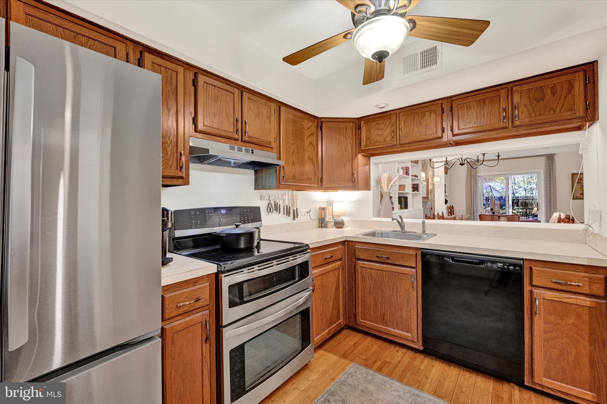 GLENSHIRE TOWNE - Residential