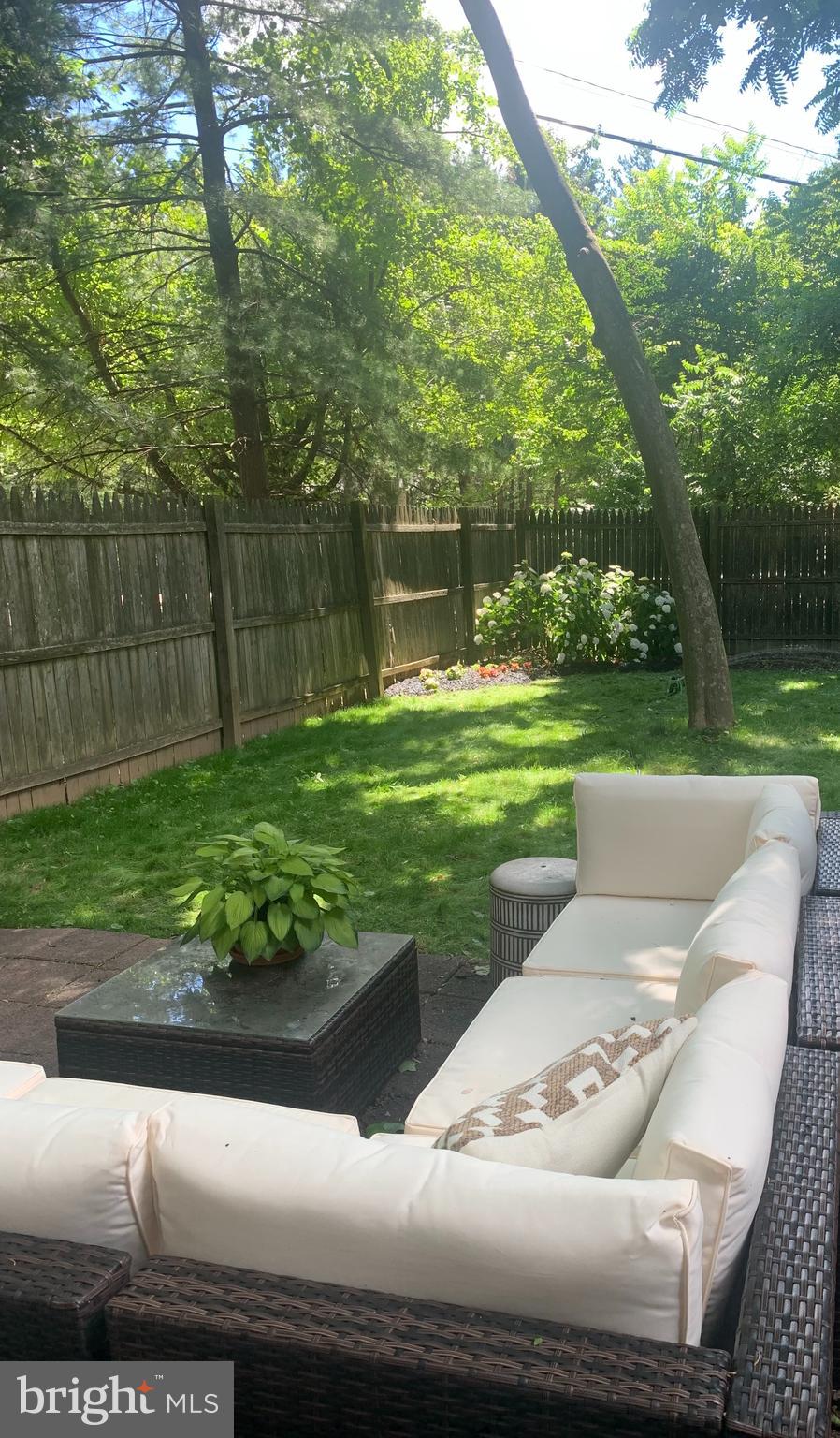 GLENSHIRE TOWNE - Residential