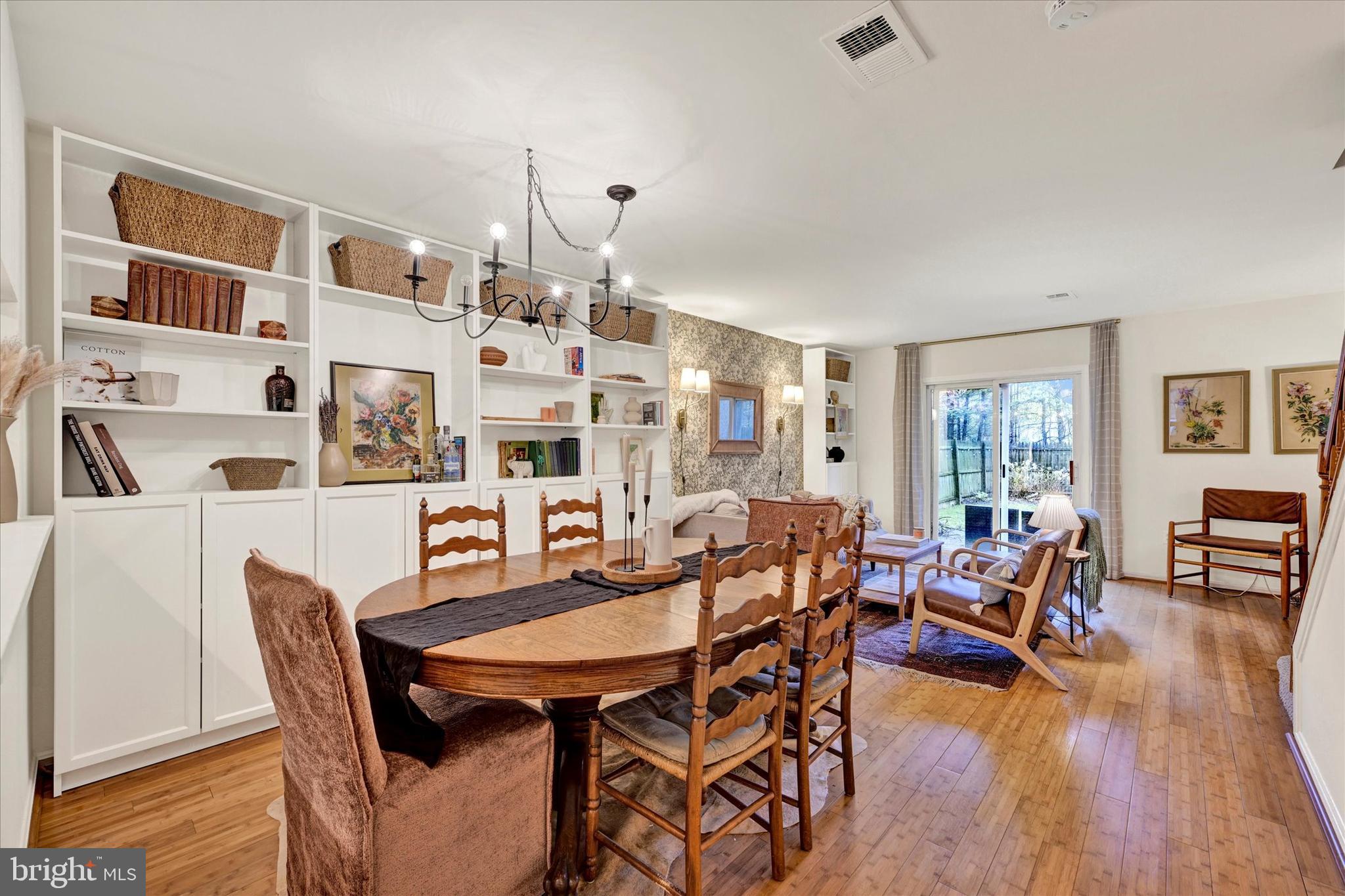 GLENSHIRE TOWNE - Residential