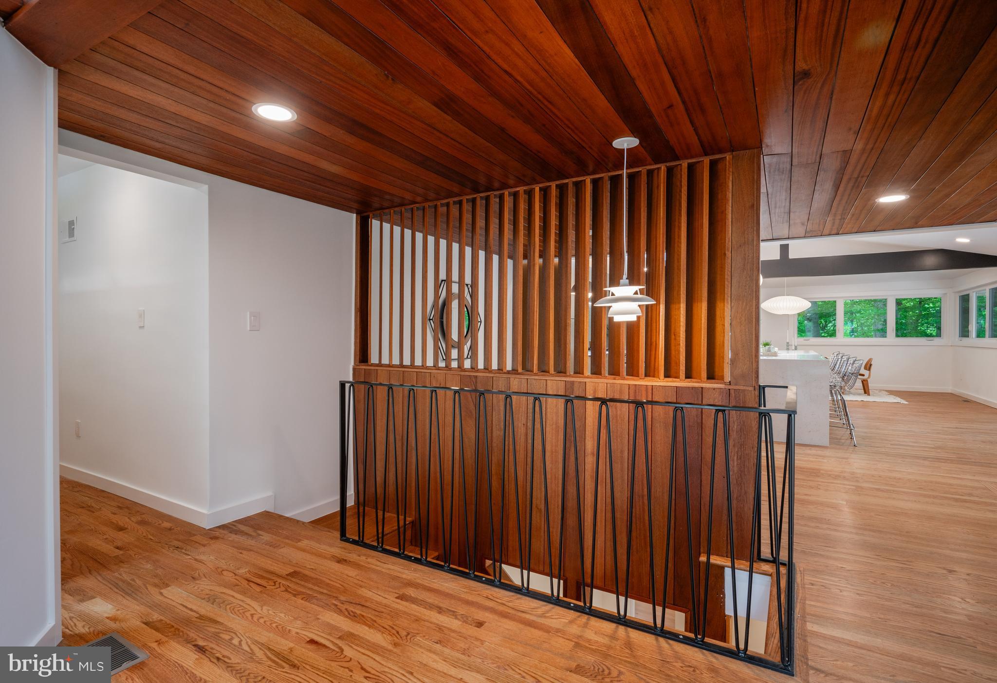 TULIP HILL - Residential