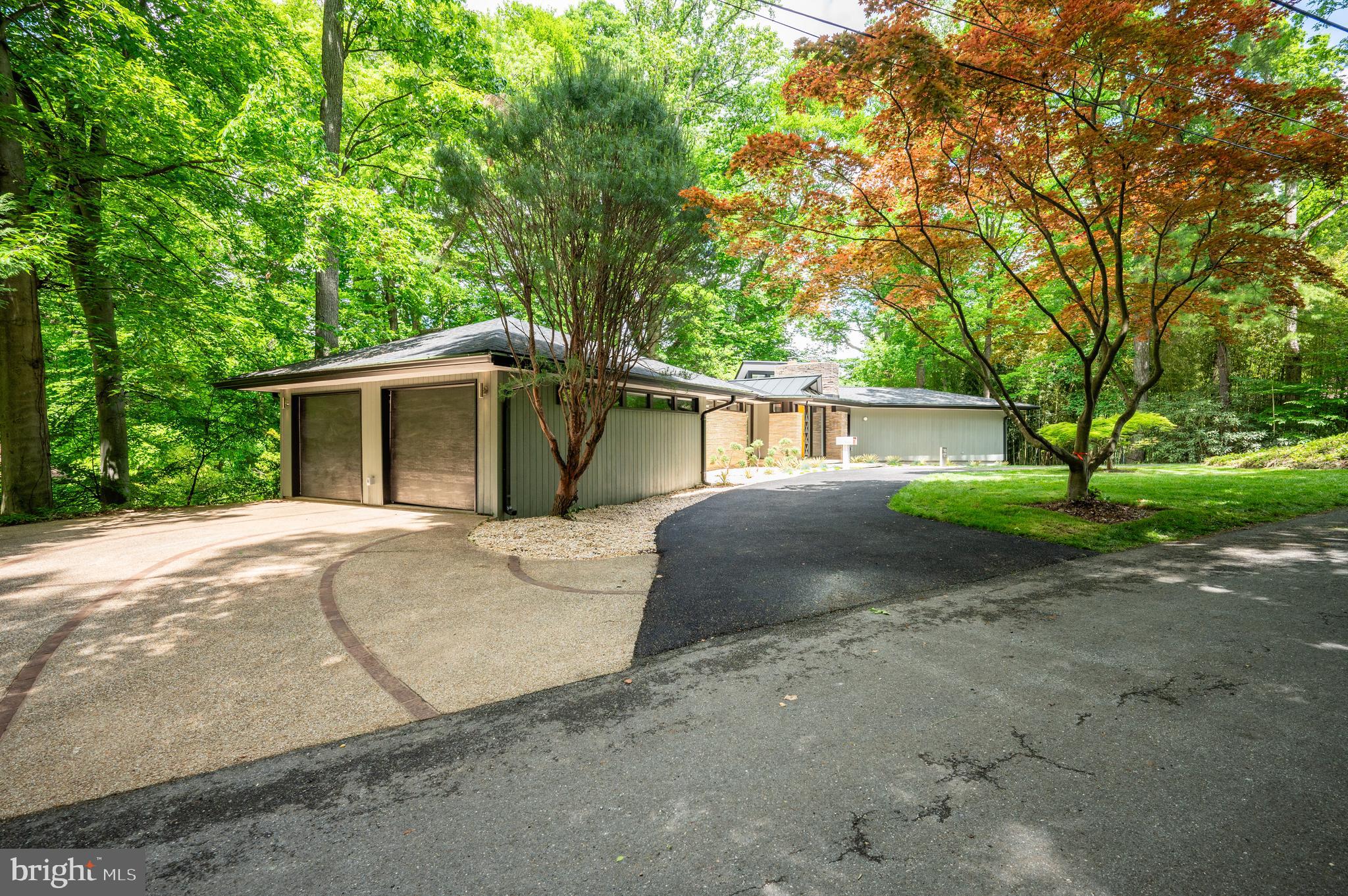 TULIP HILL - Residential