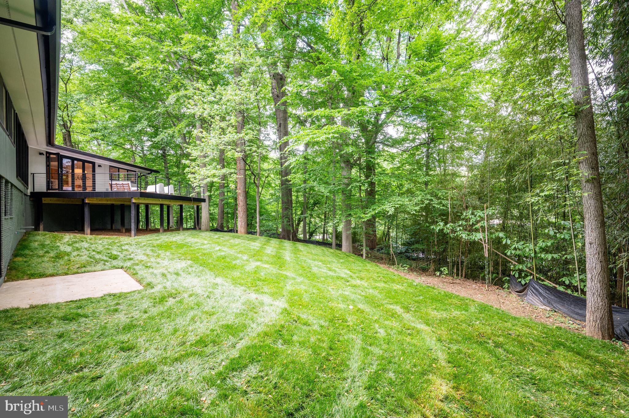 TULIP HILL - Residential