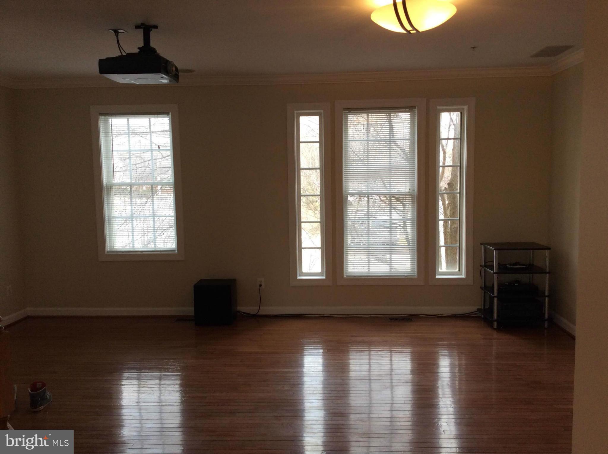 JEFFERSON PARK - Residential Lease