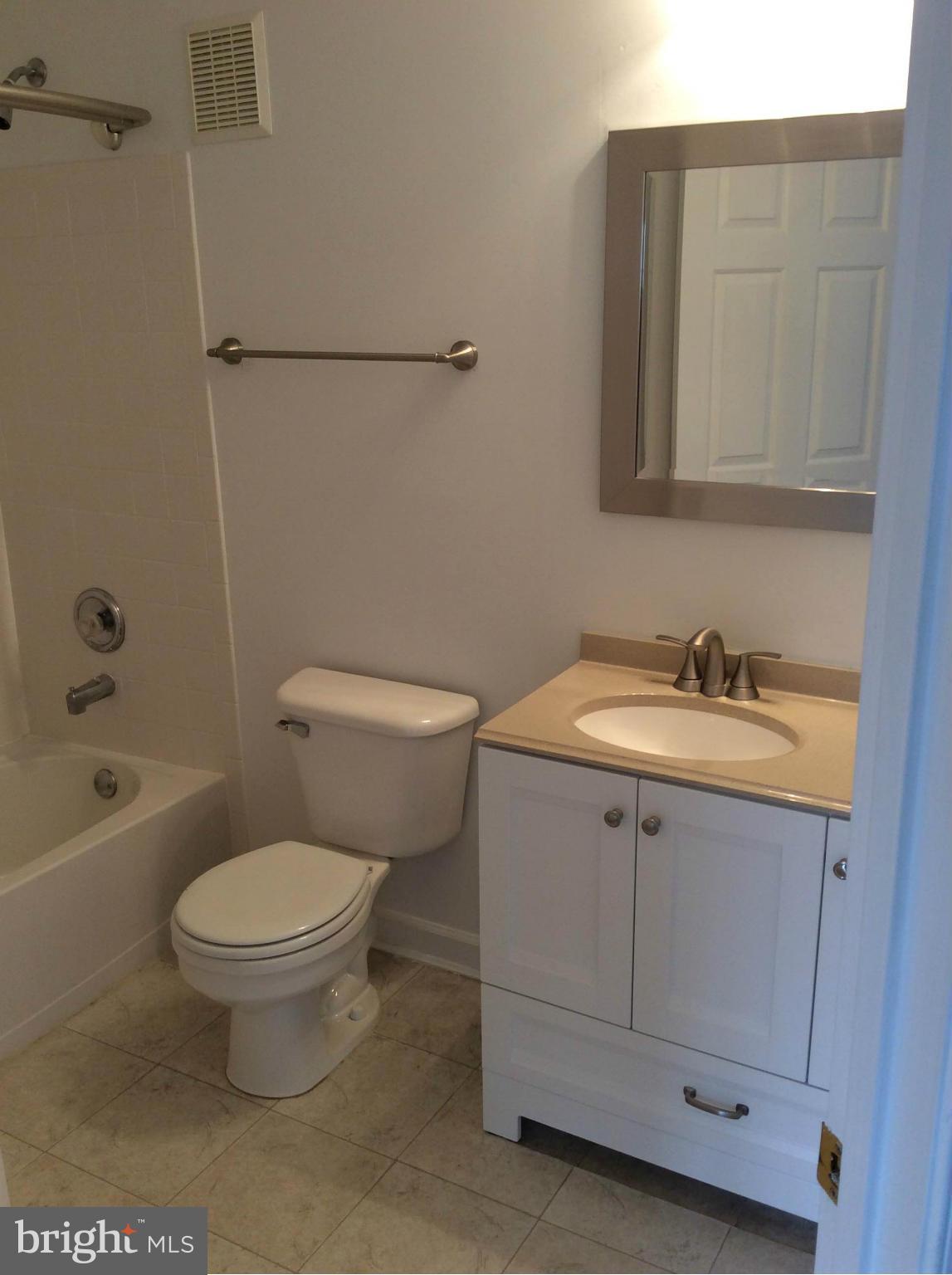 JEFFERSON PARK - Residential Lease