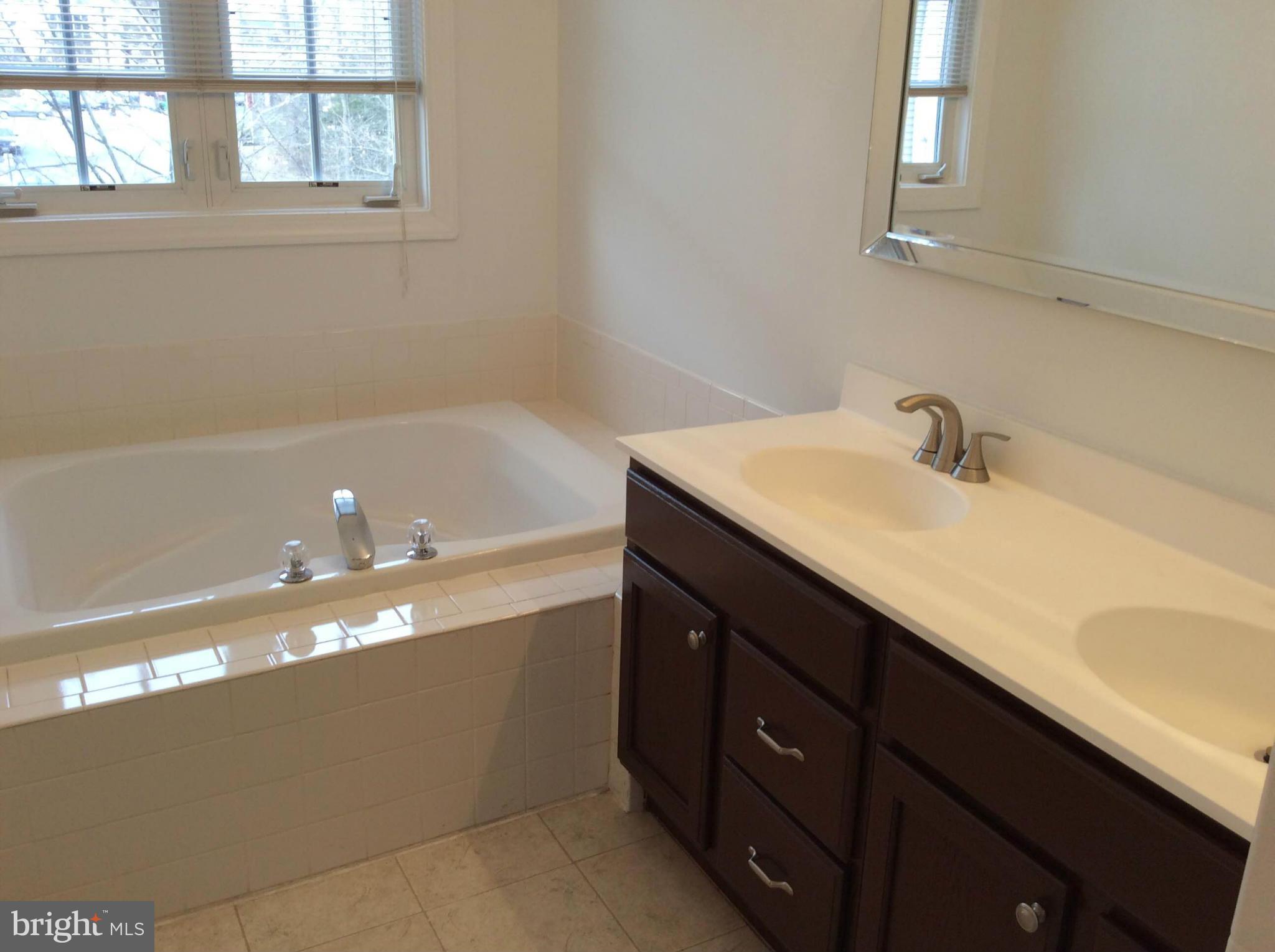 JEFFERSON PARK - Residential Lease