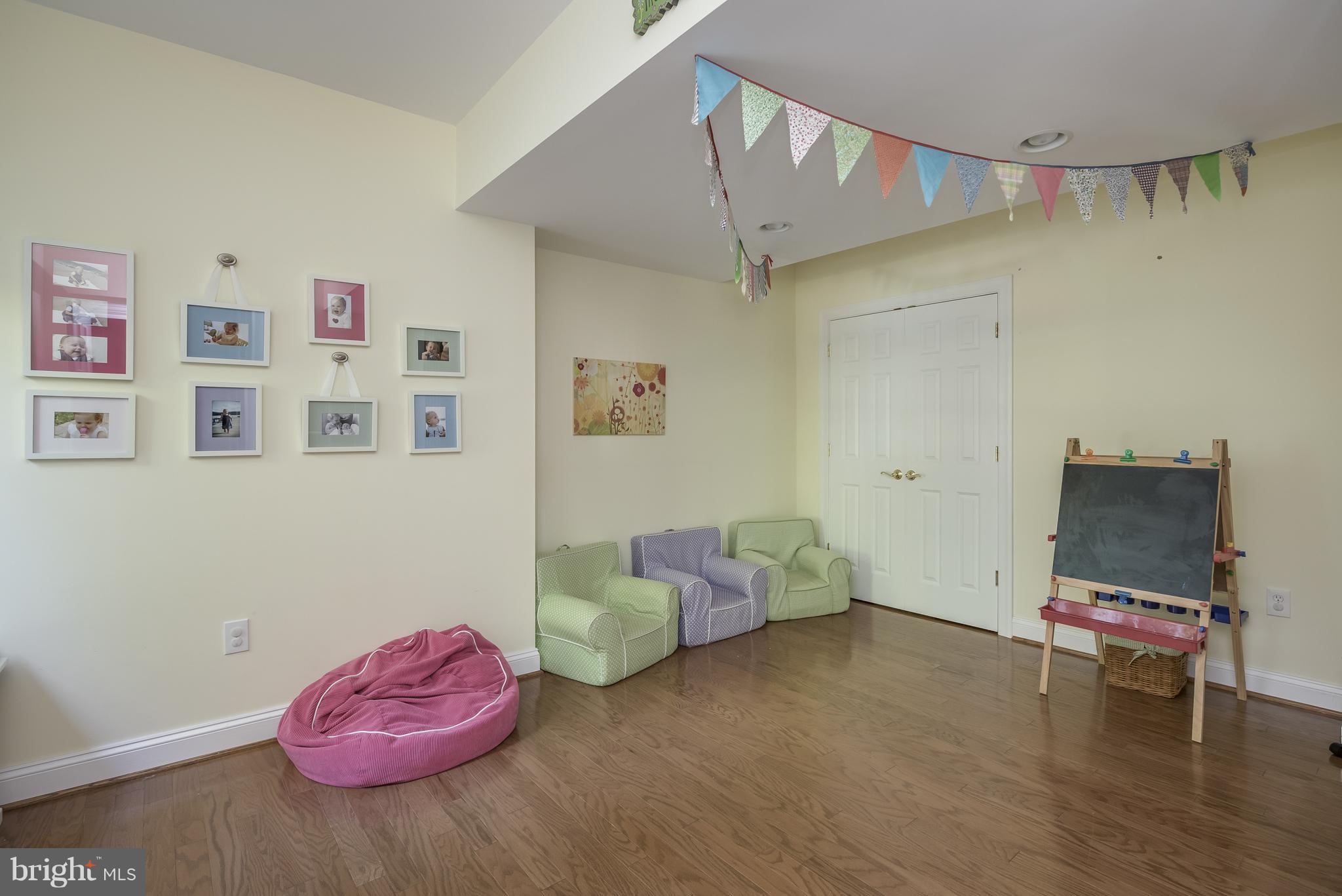 THE OVERLOOK AT BROAD CREEK - Residential