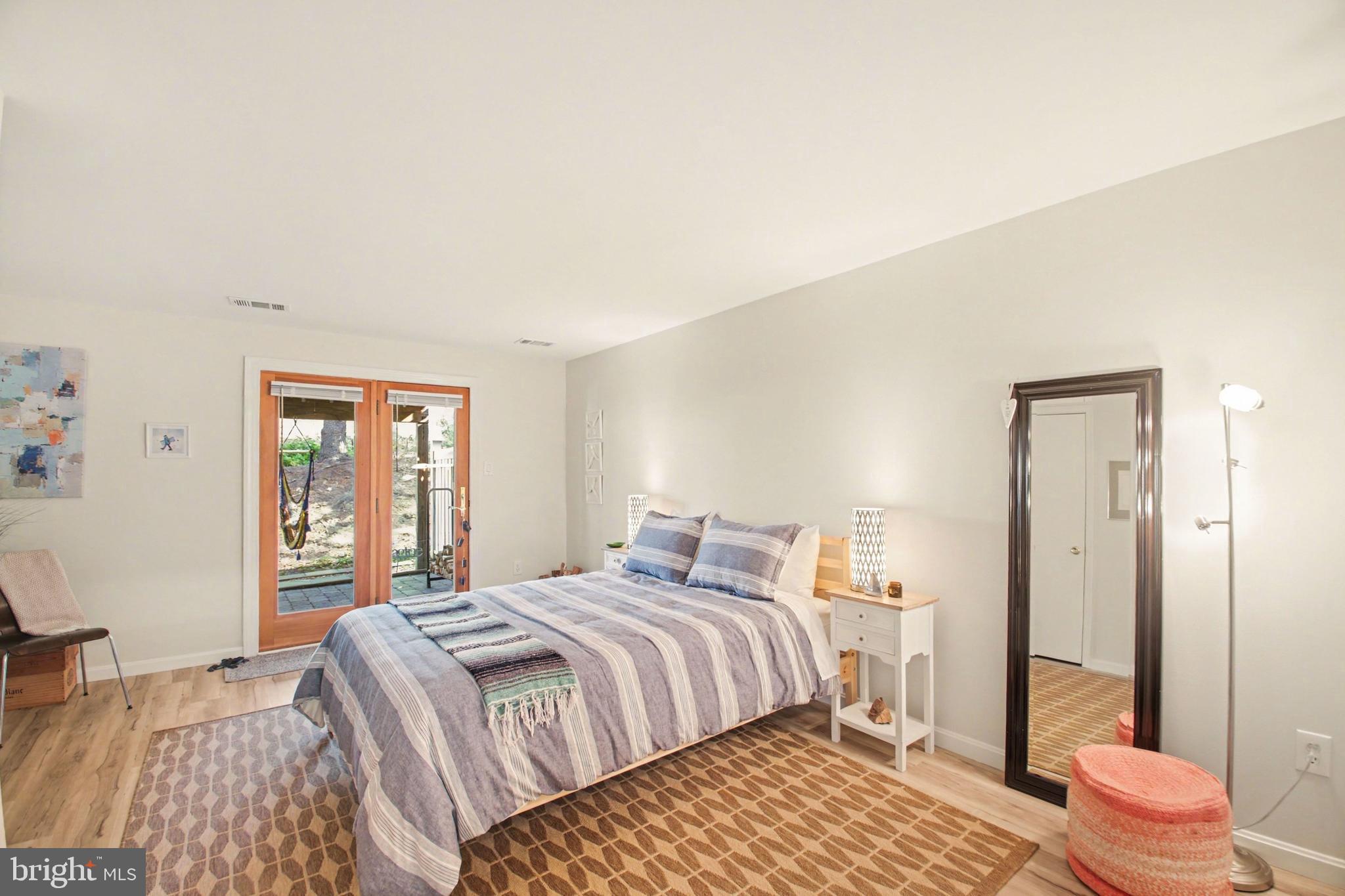 WHISPERHILL - Residential