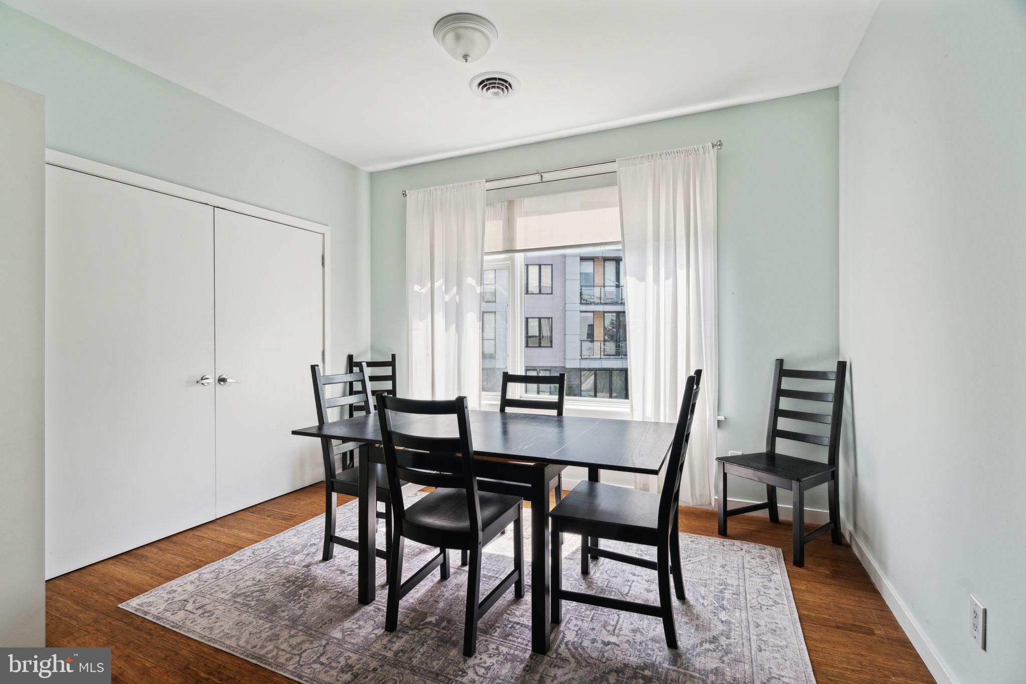 OLDE KENSINGTON - Residential