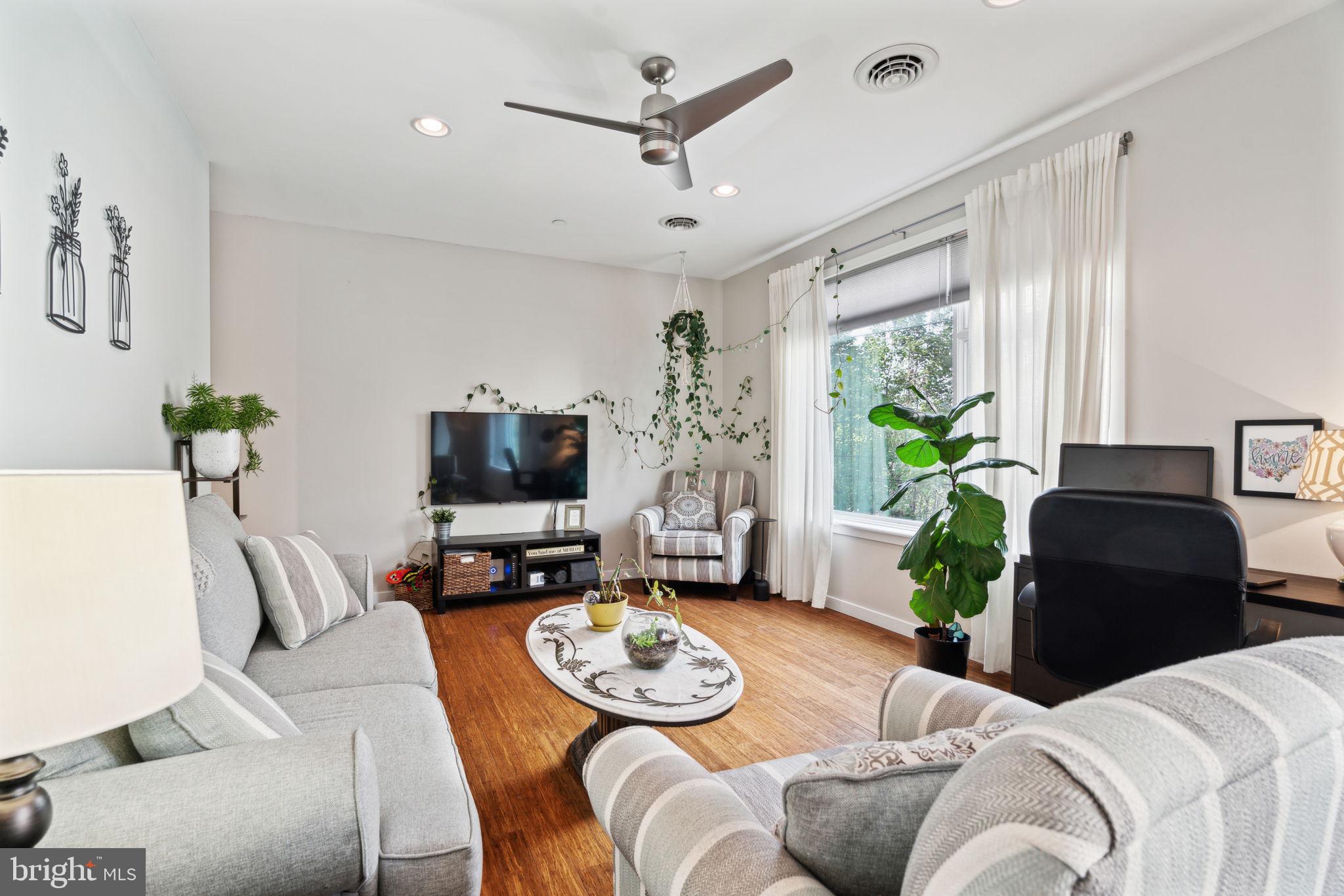 OLDE KENSINGTON - Residential