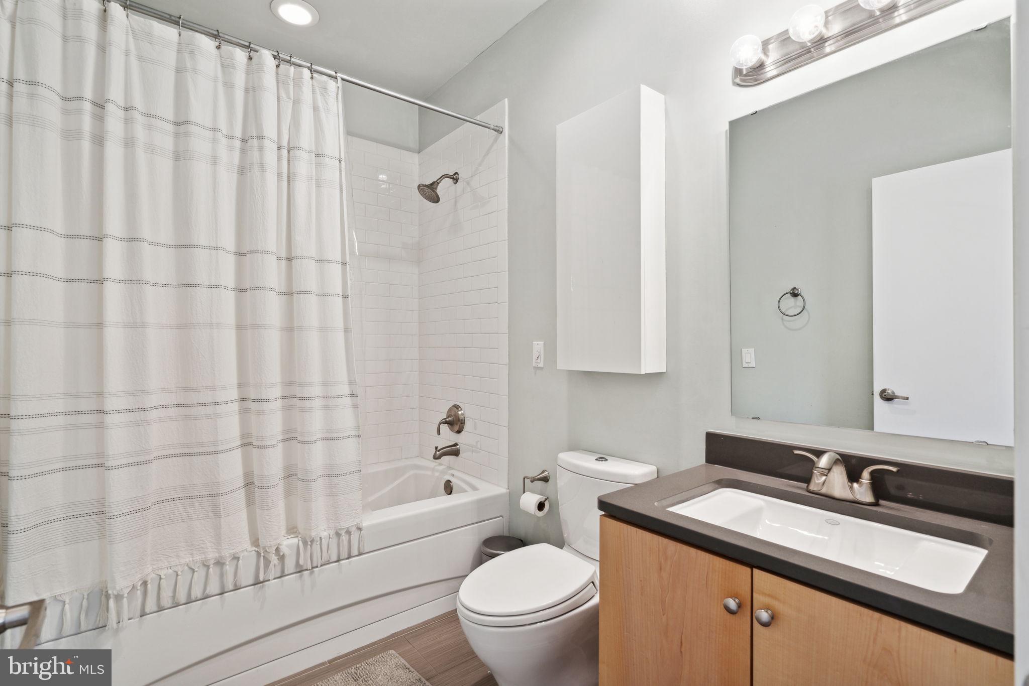 OLDE KENSINGTON - Residential