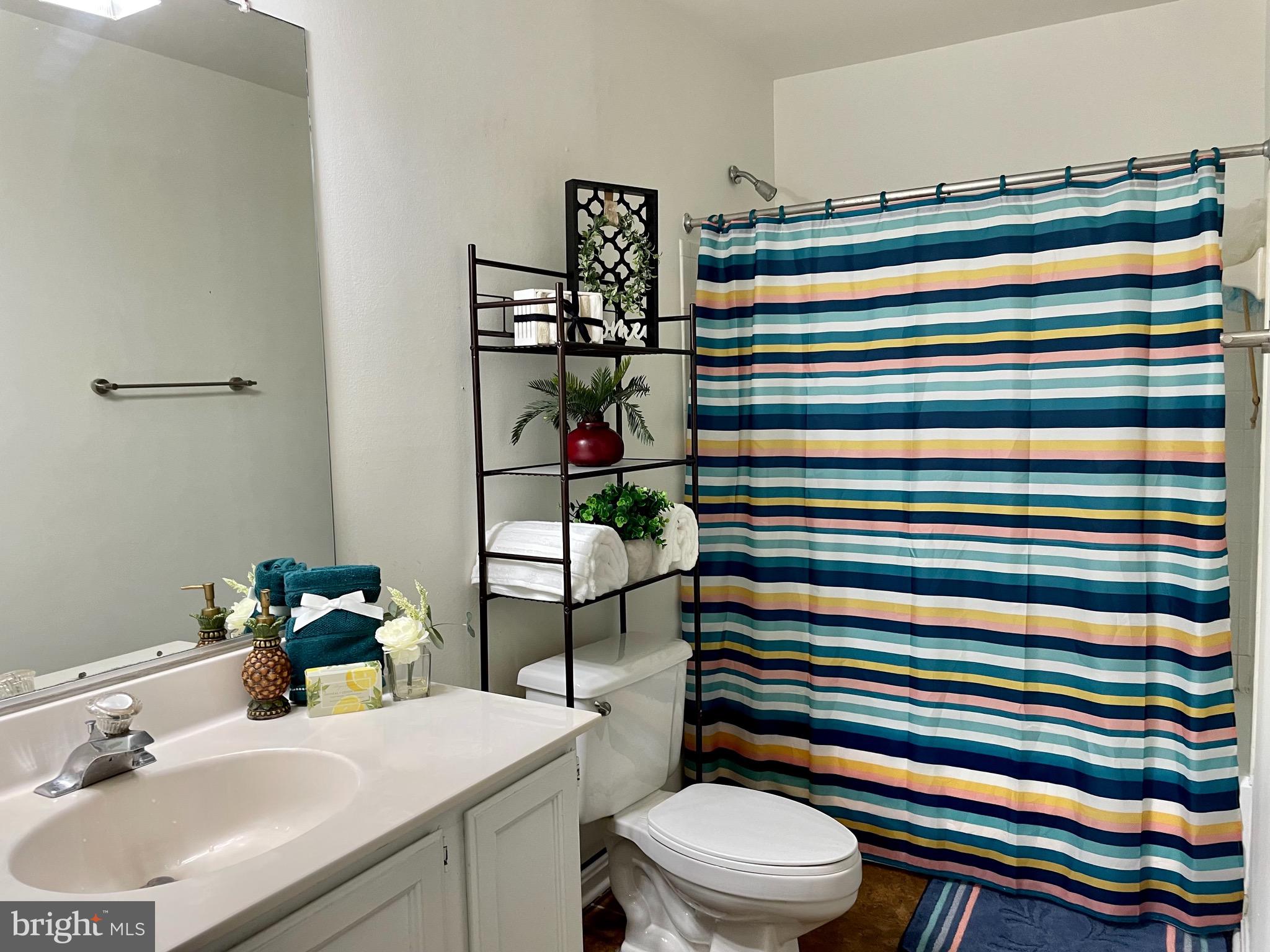 SEVEN OAKS - Residential