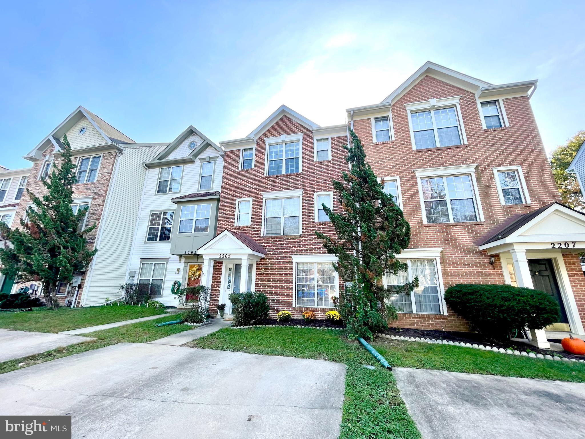 SEVEN OAKS - Residential