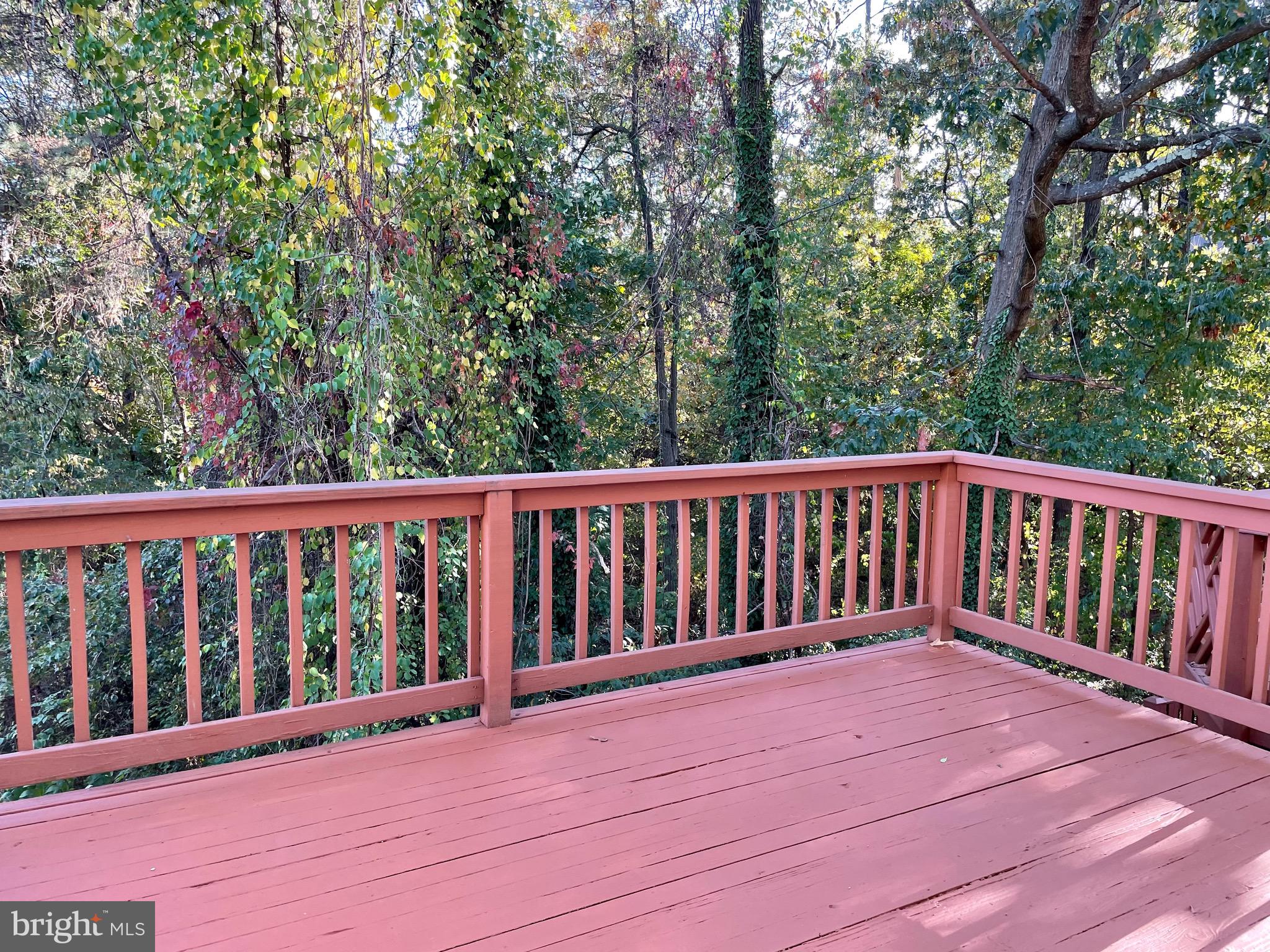 SEVEN OAKS - Residential