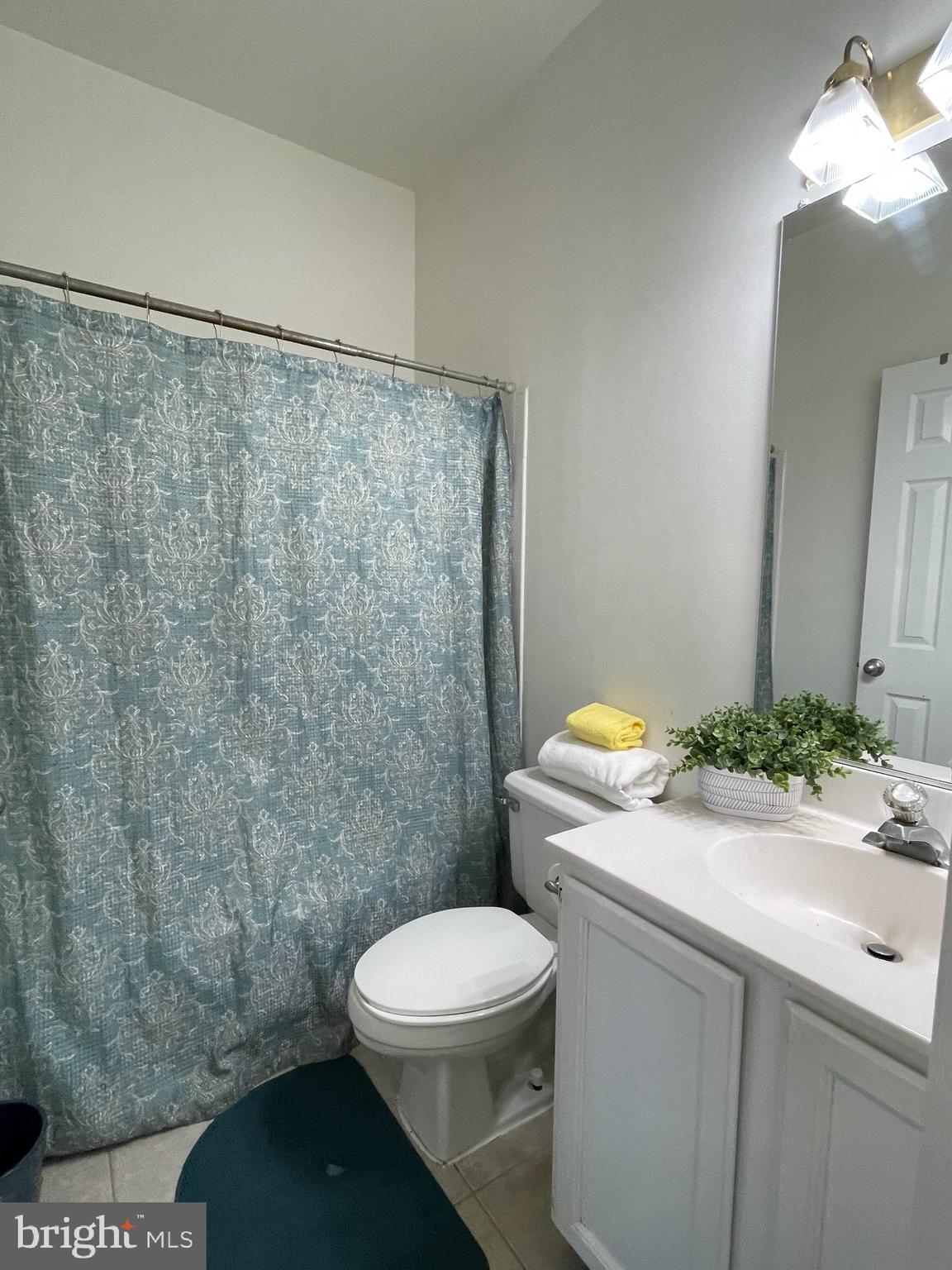 SEVEN OAKS - Residential