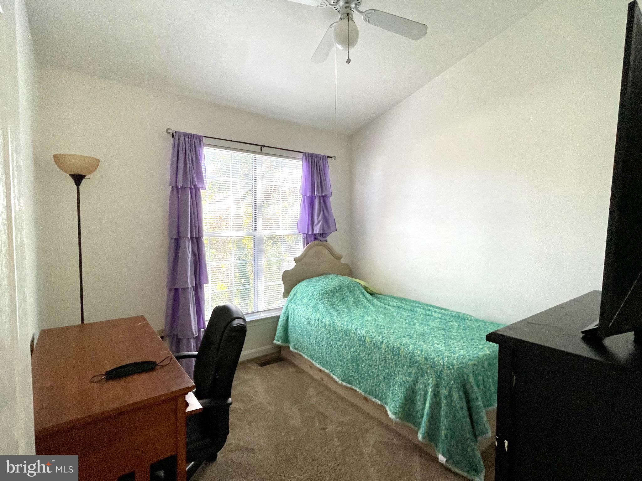 SEVEN OAKS - Residential