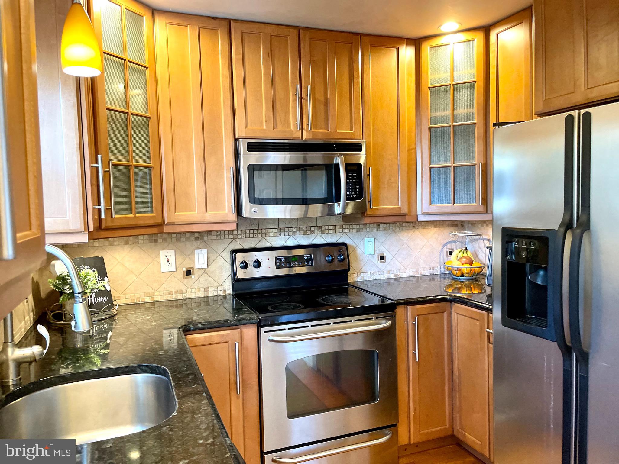 SEVEN OAKS - Residential